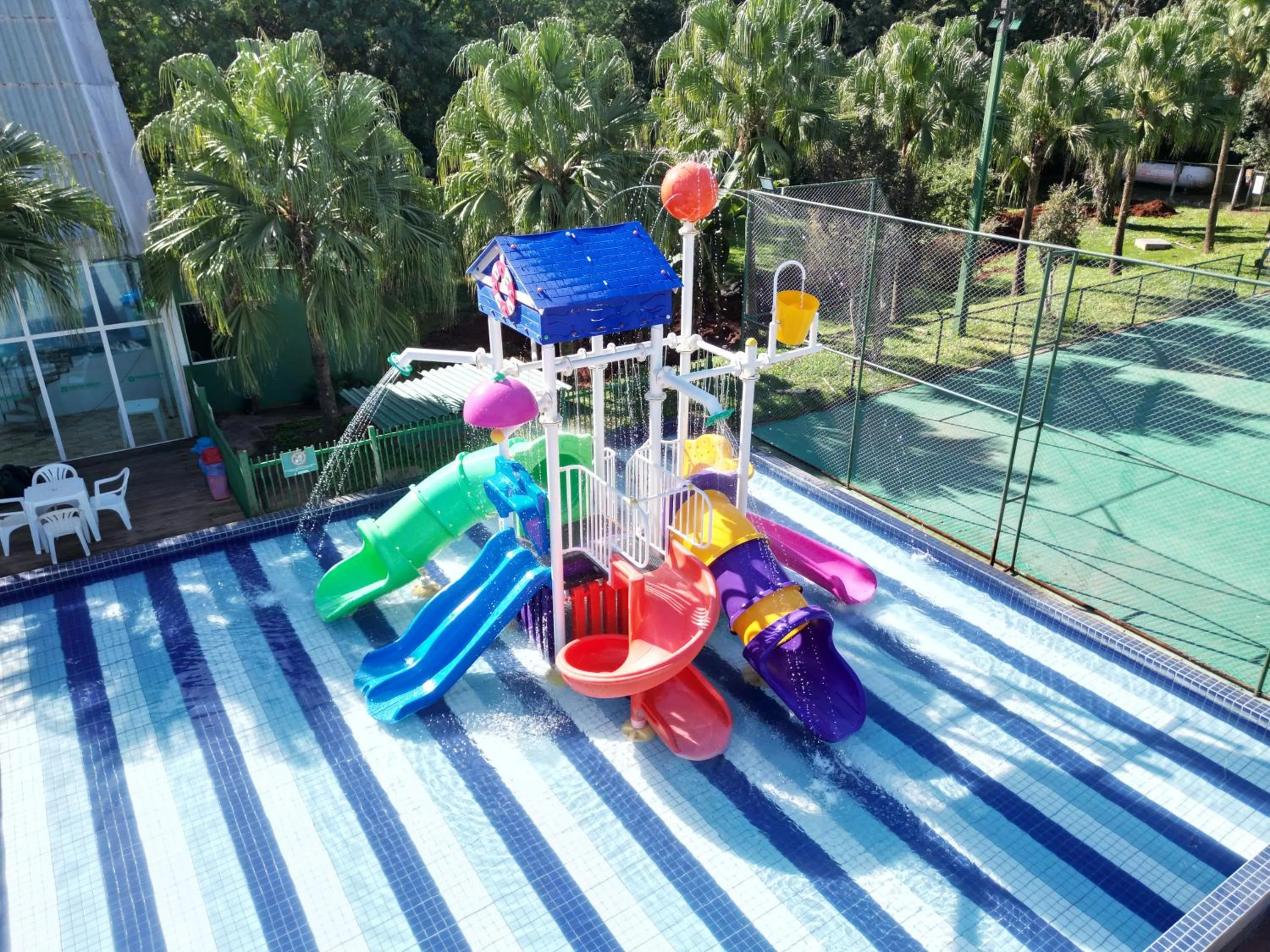 Swimming pool in Hotel Nacional Inn Foz do Iguaçu