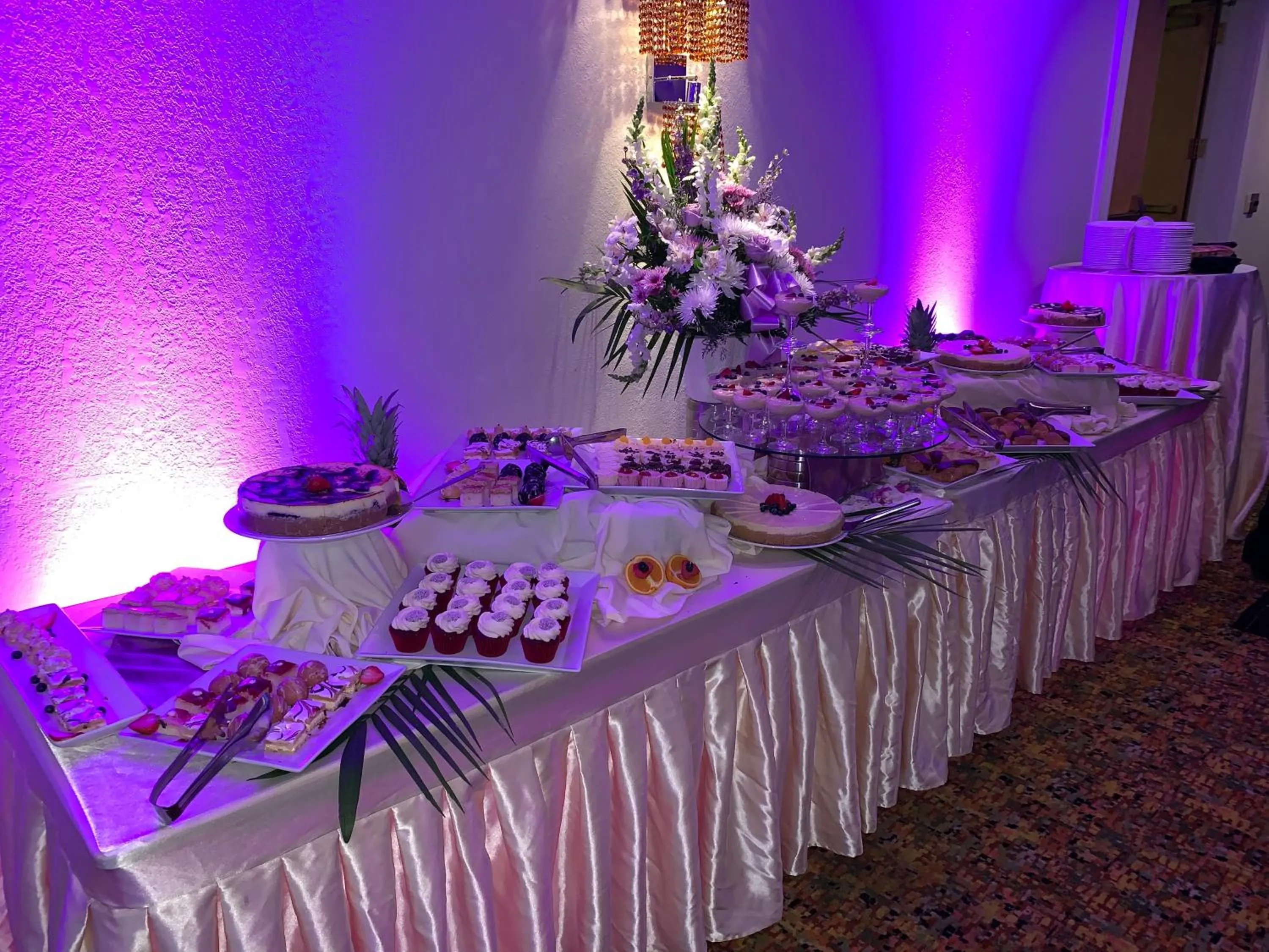 Meeting/conference room, Food in Liyo Inn