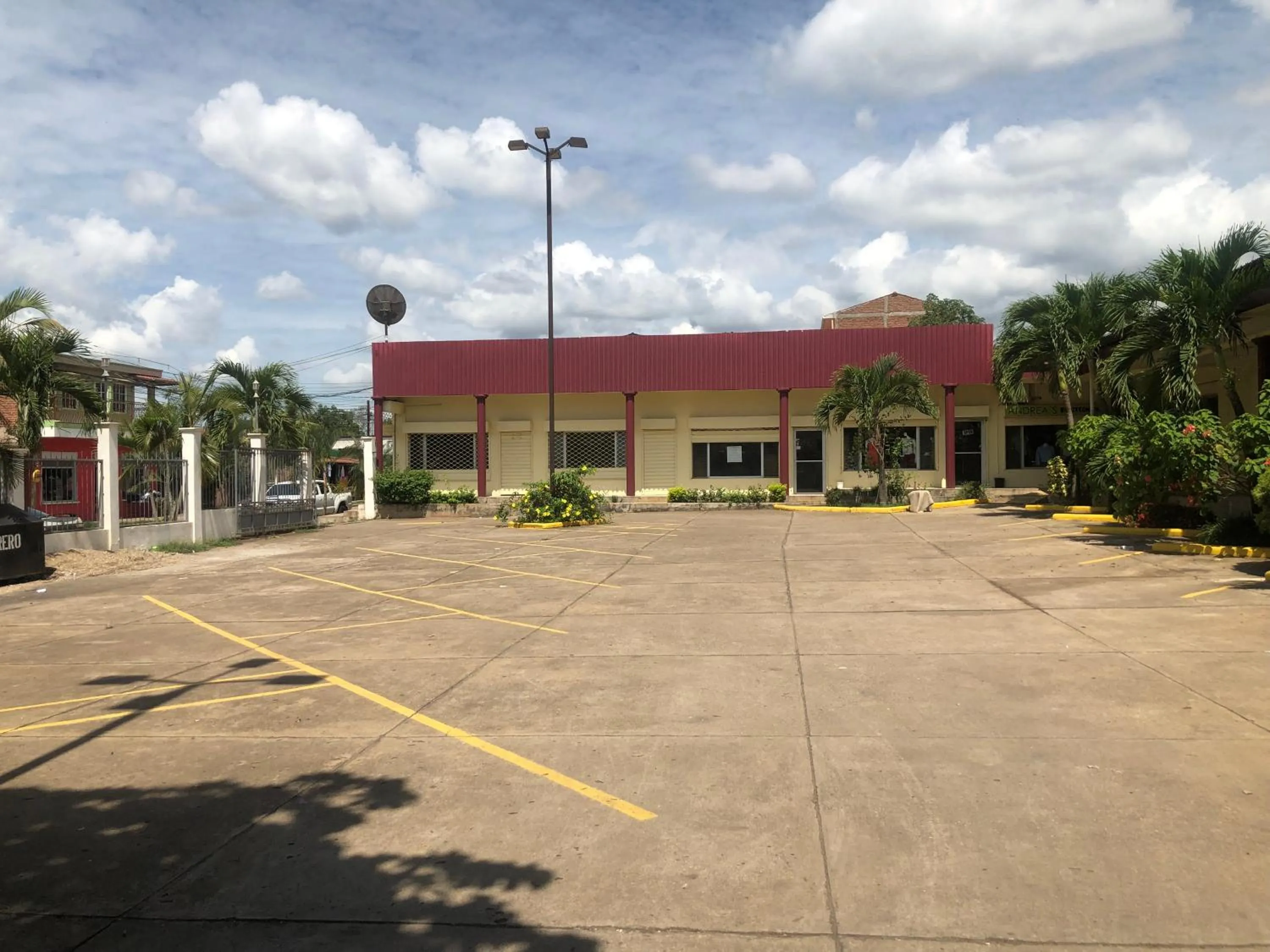 Property building in Hotel Plaza Maria