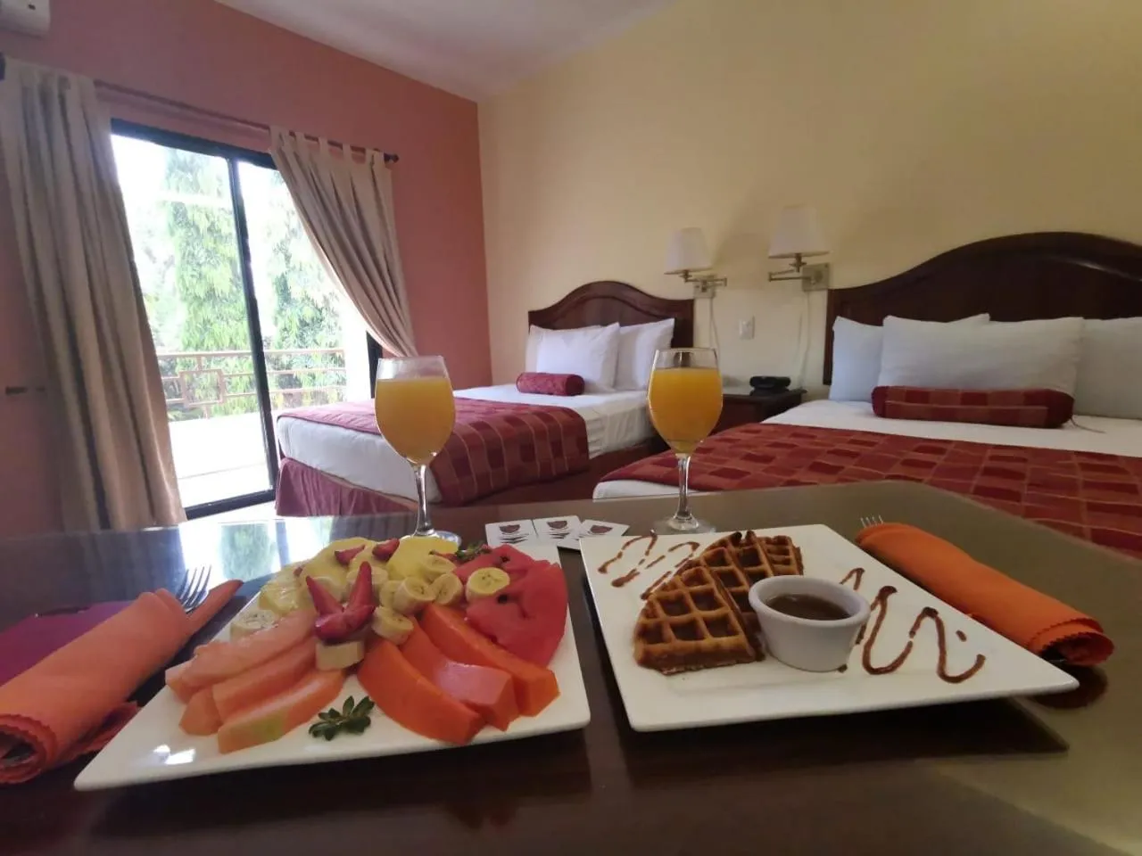 Food and drinks, Bed in Hotel Plaza Maria