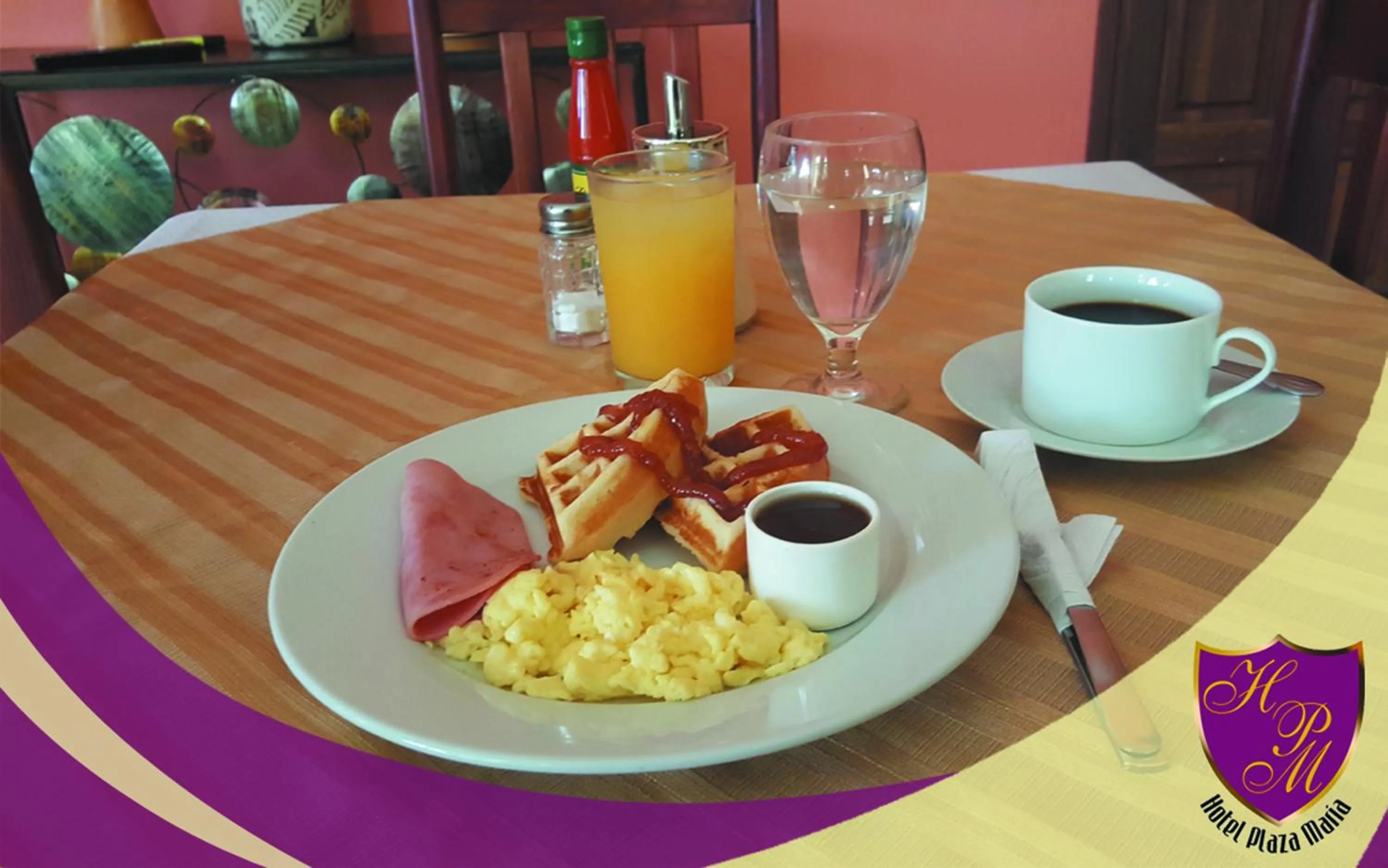 Continental breakfast in Hotel Plaza Maria