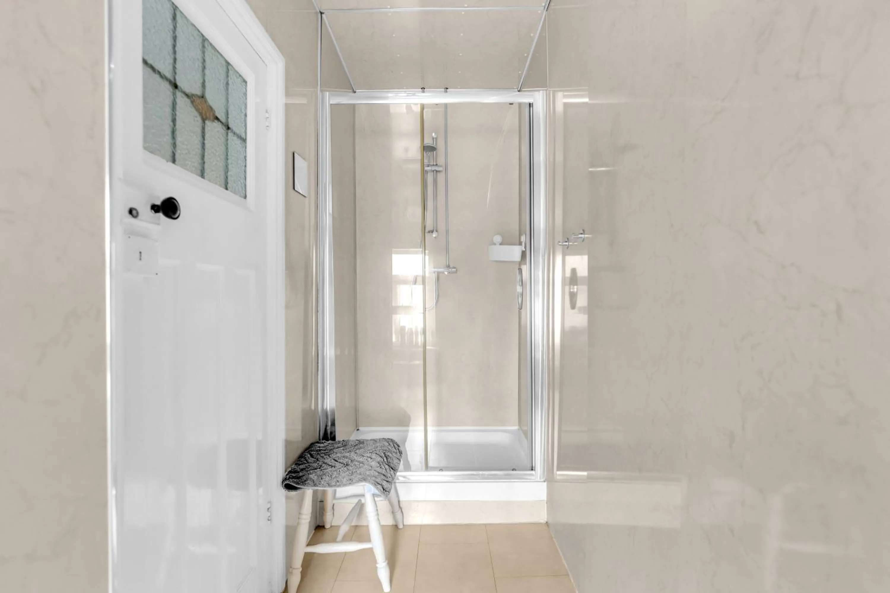 Shower in Mallowview guest house