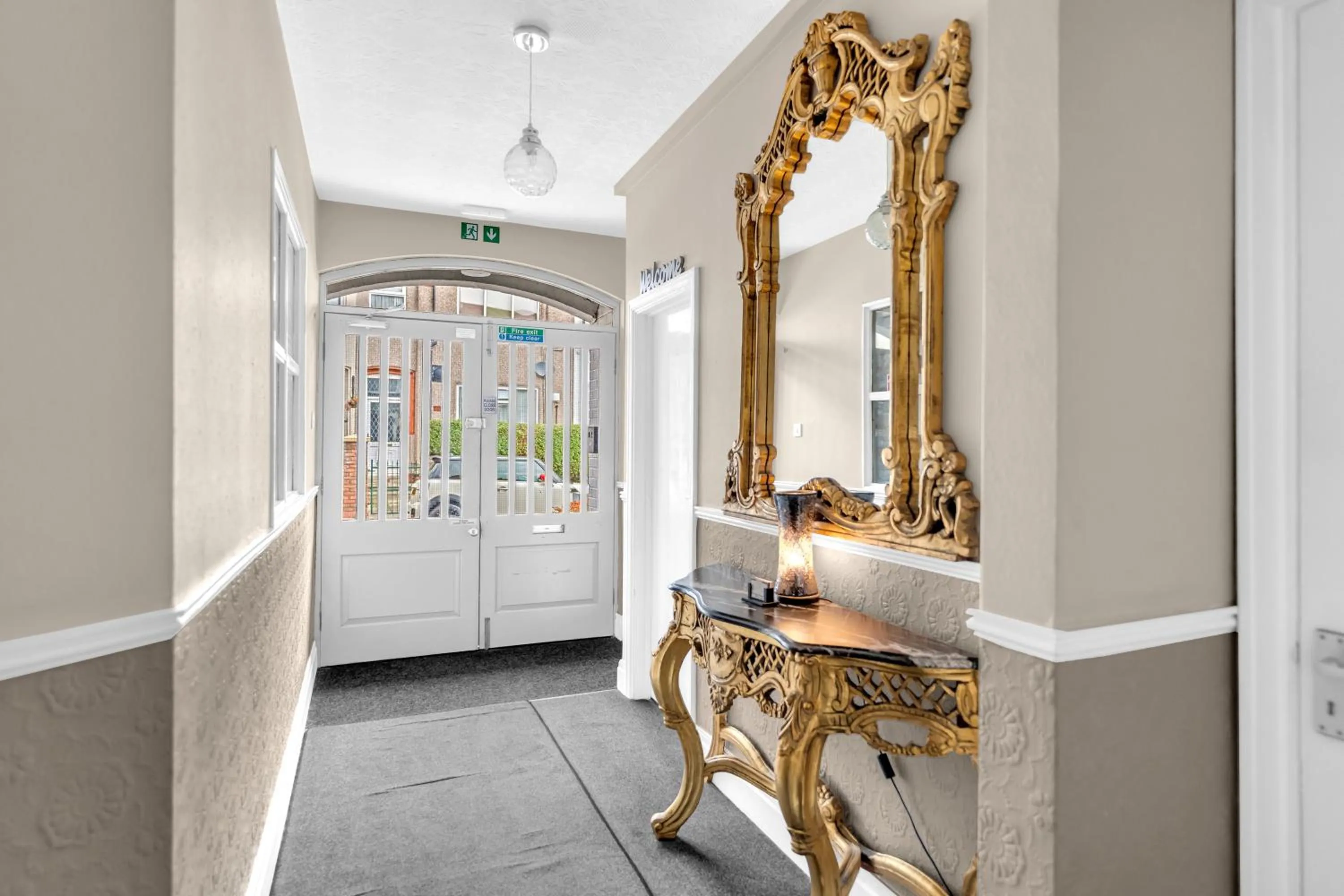 Facade/entrance in Mallowview guest house