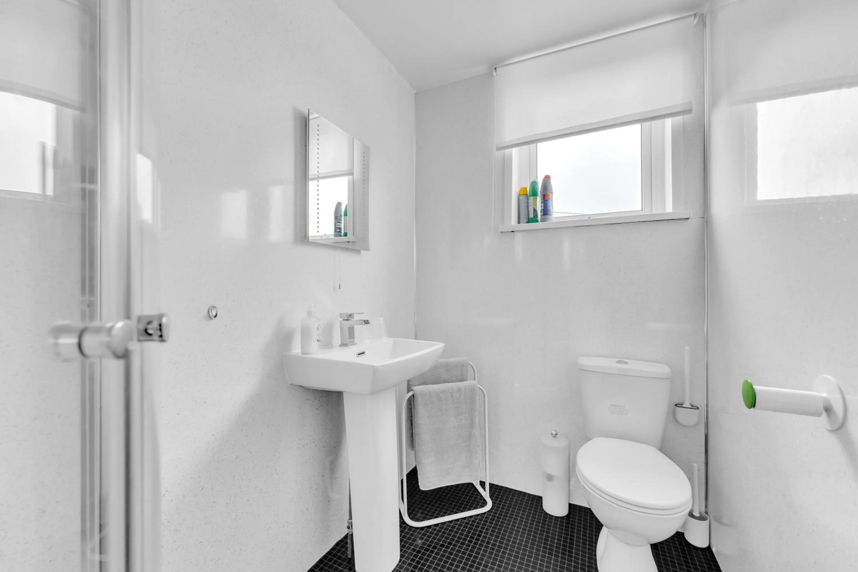 Shower in Mallowview guest house