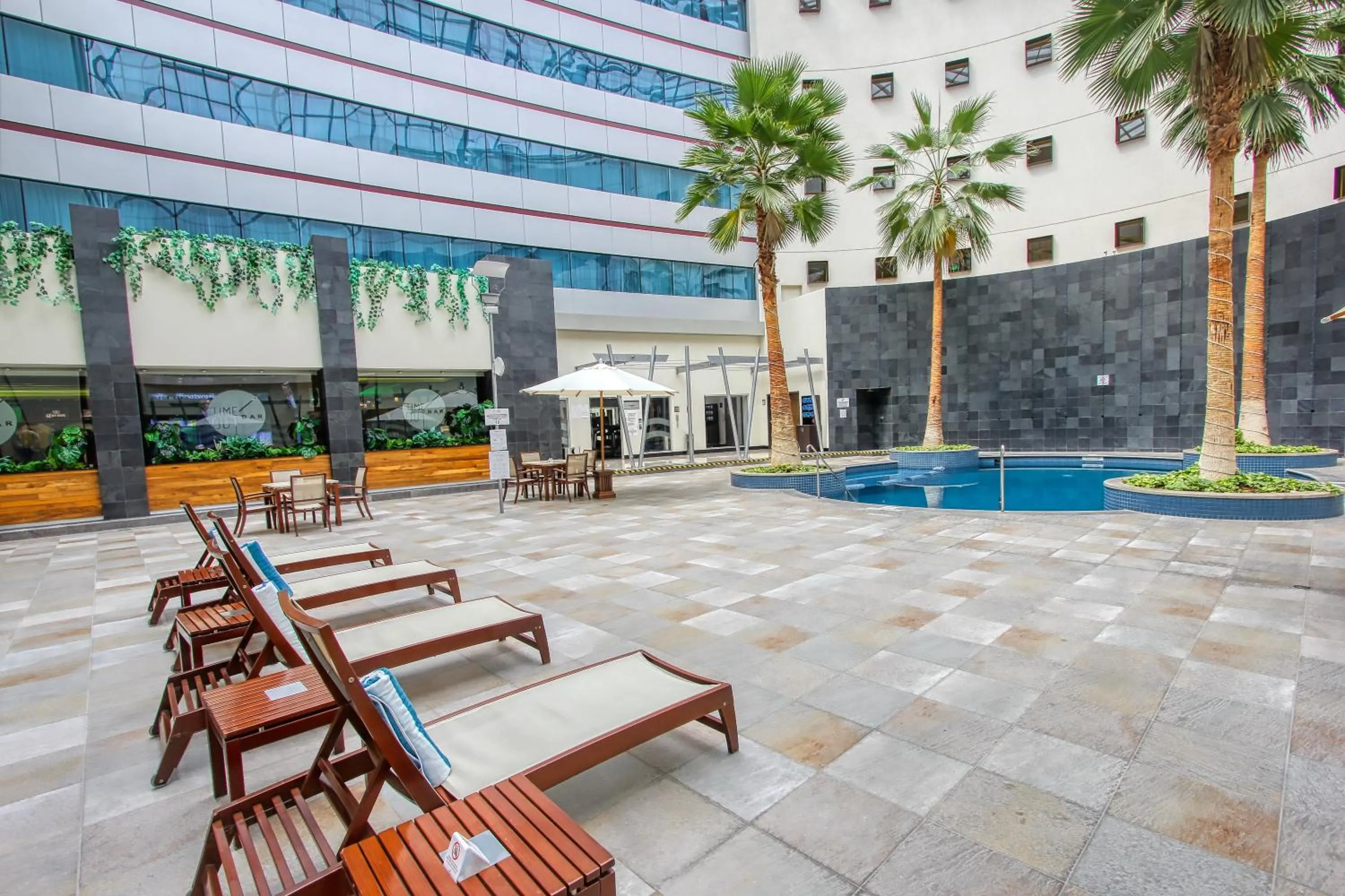 Swimming pool in Crowne Plaza Leon by IHG