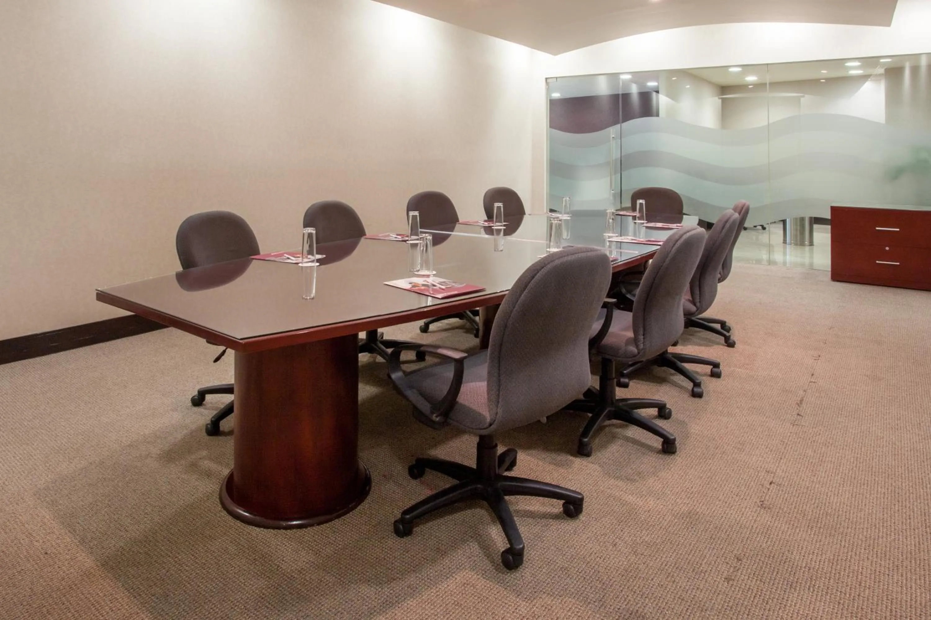 Meeting/conference room in Crowne Plaza Leon by IHG
