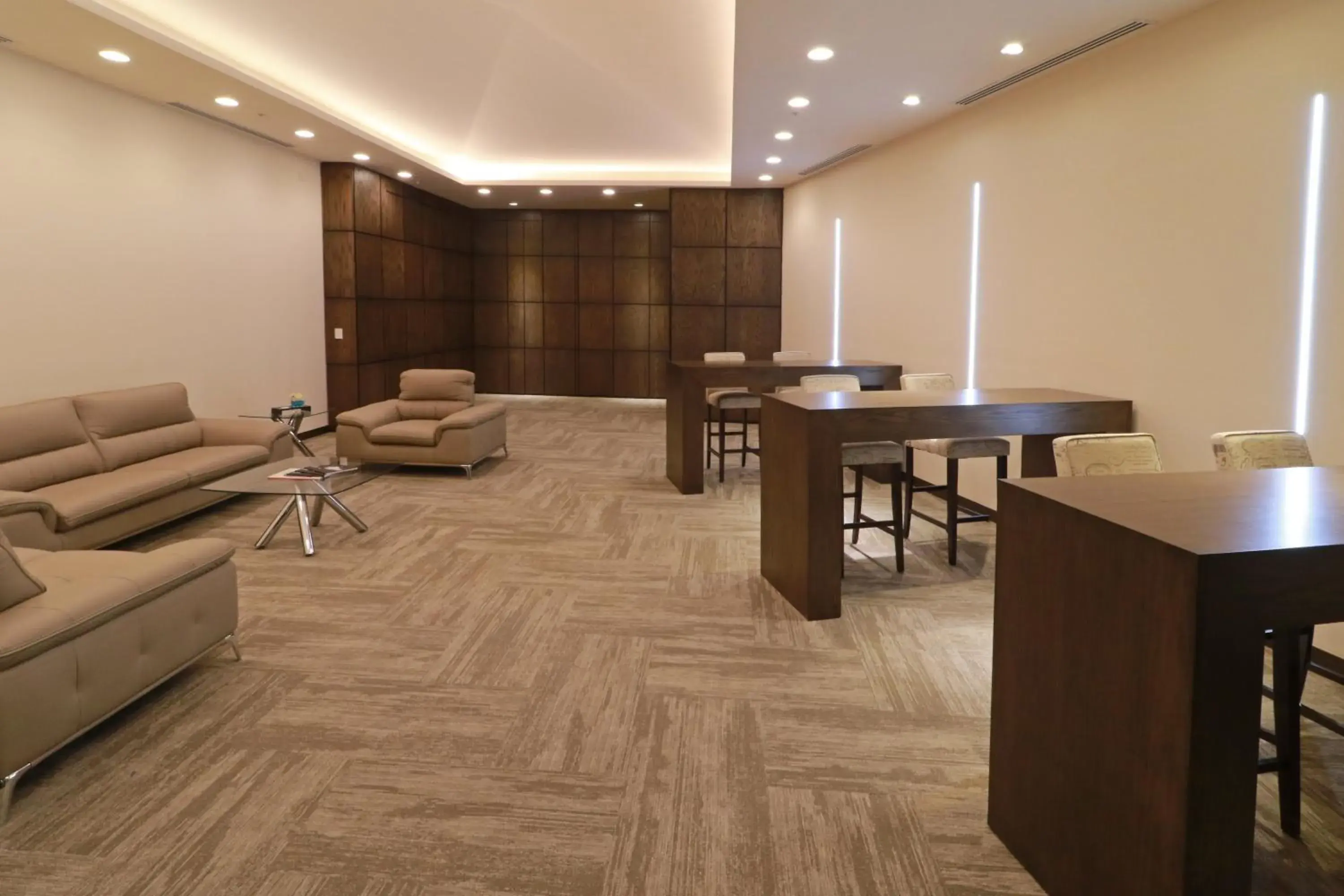 Restaurant/places to eat in Crowne Plaza Leon by IHG Restaurant/places to eat in Crowne Plaza Leon by IHG