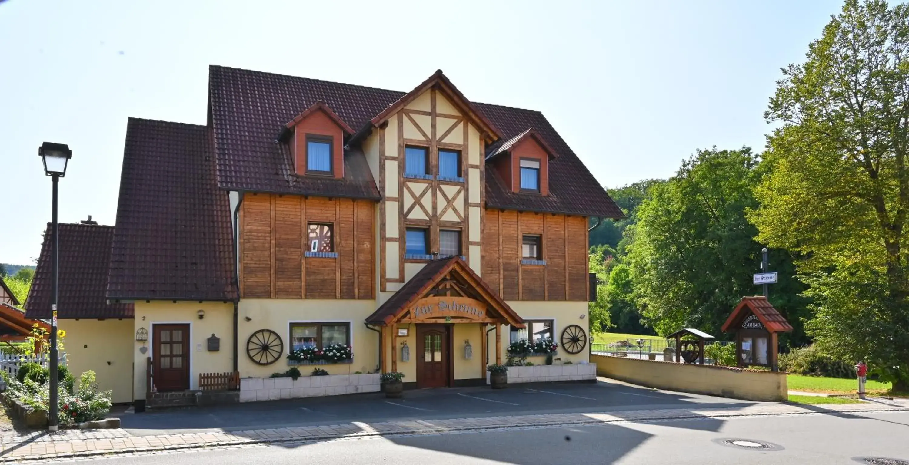 Landgasthof Zur Scheune Landgasthof Zur Scheune