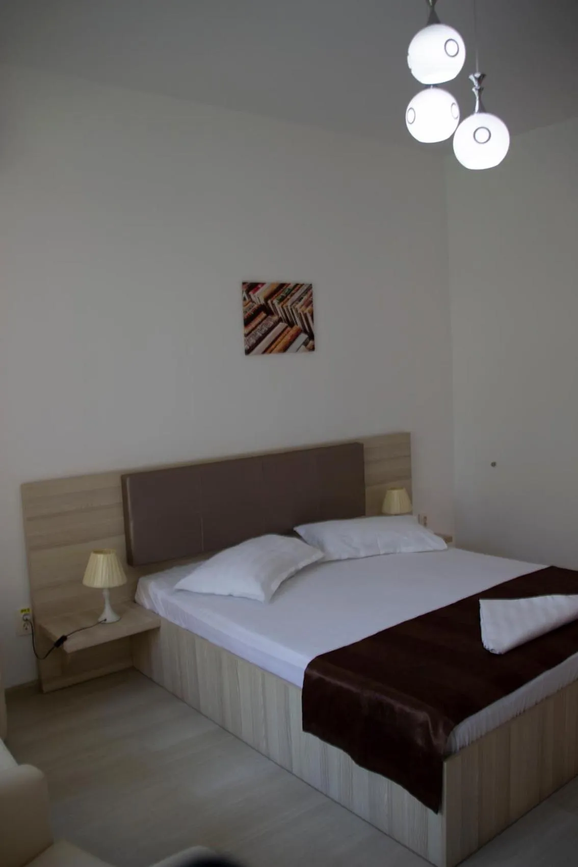 Property building, Bed in Q Hotel