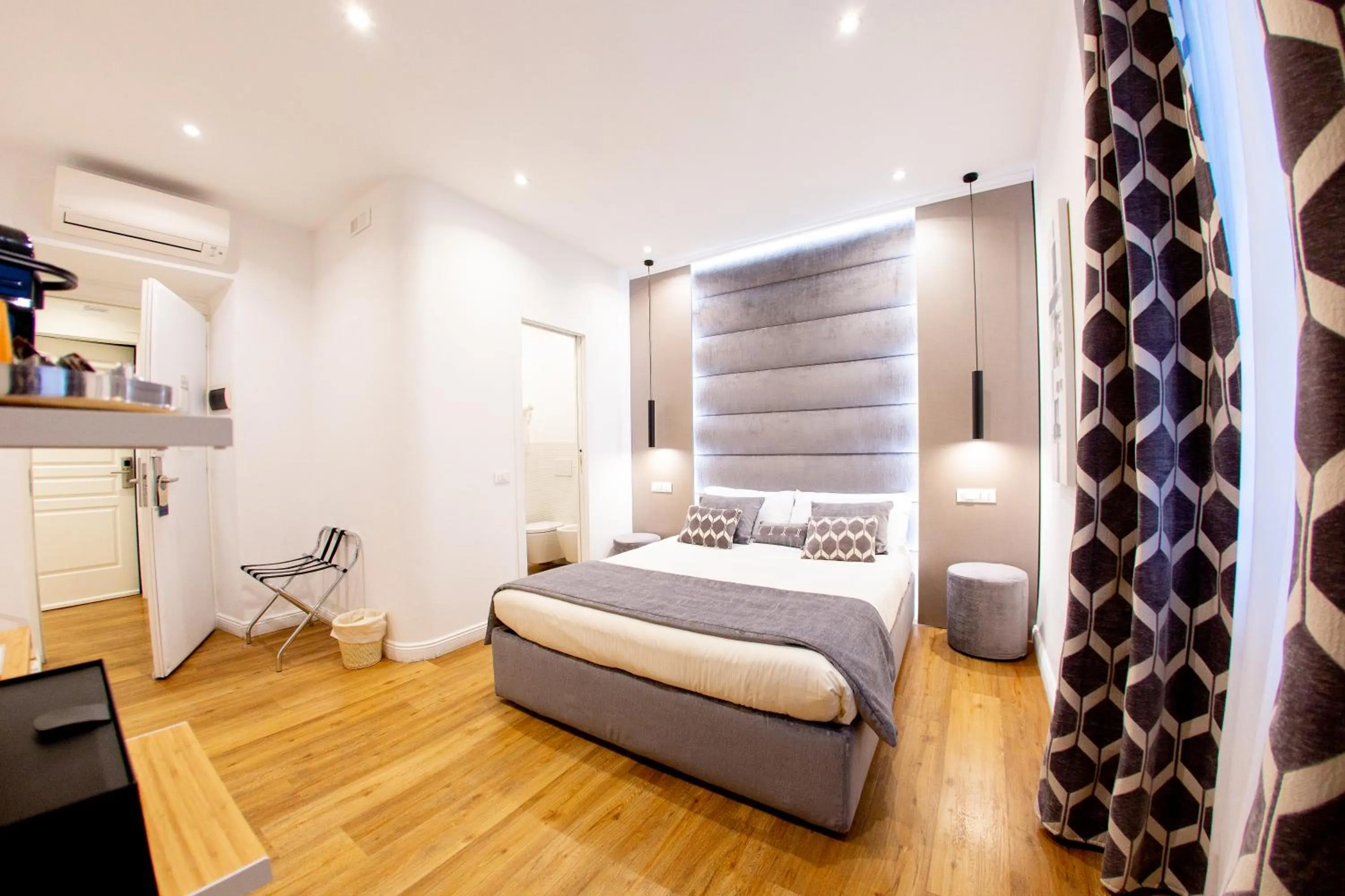 Bedroom, Bed in Atmosfere Guest House - Cinque Terre e La Spezia