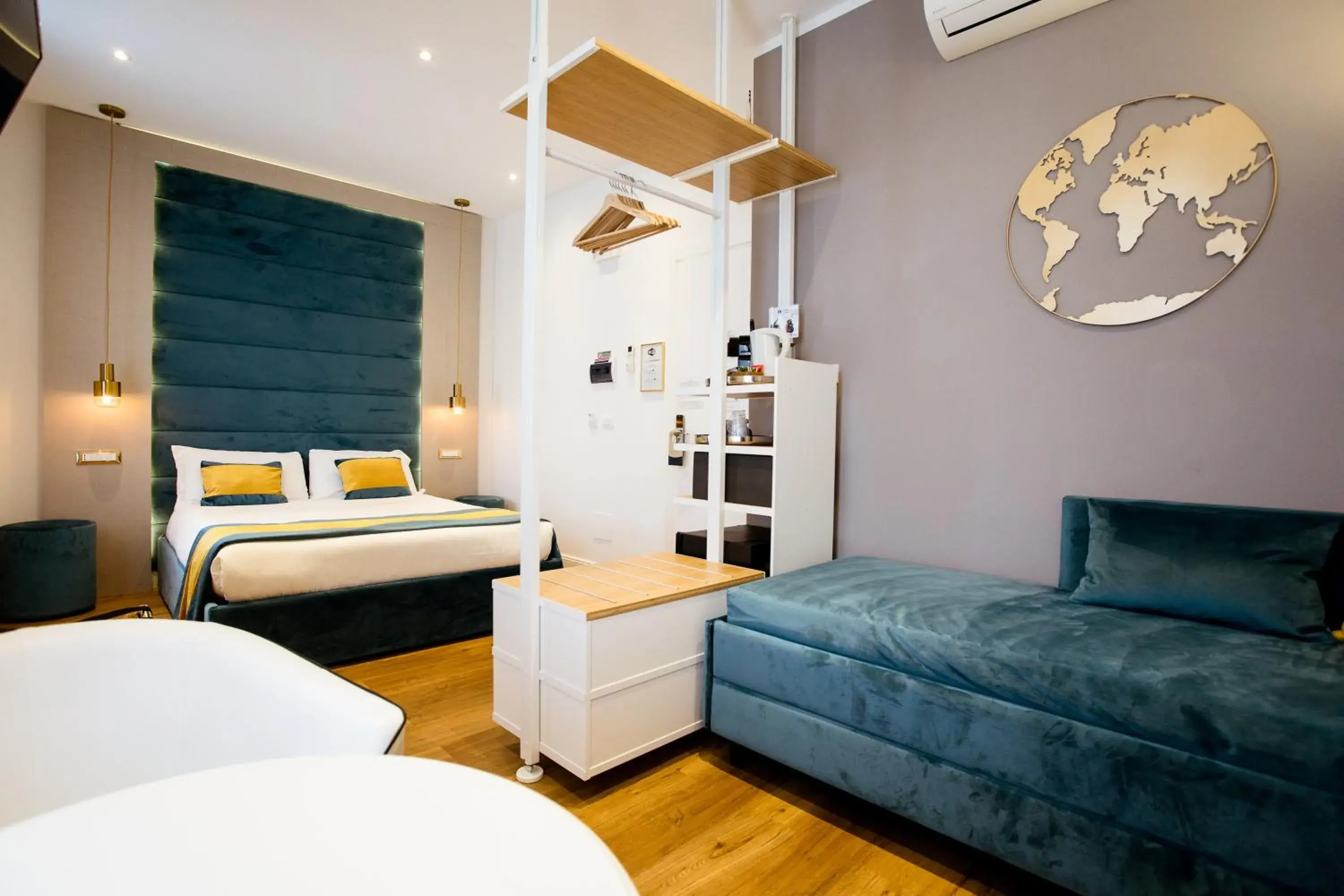 Bedroom, Bed in Atmosfere Guest House - Cinque Terre e La Spezia Bedroom, Bed in Atmosfere Guest House - Cinque Terre e La Spezia