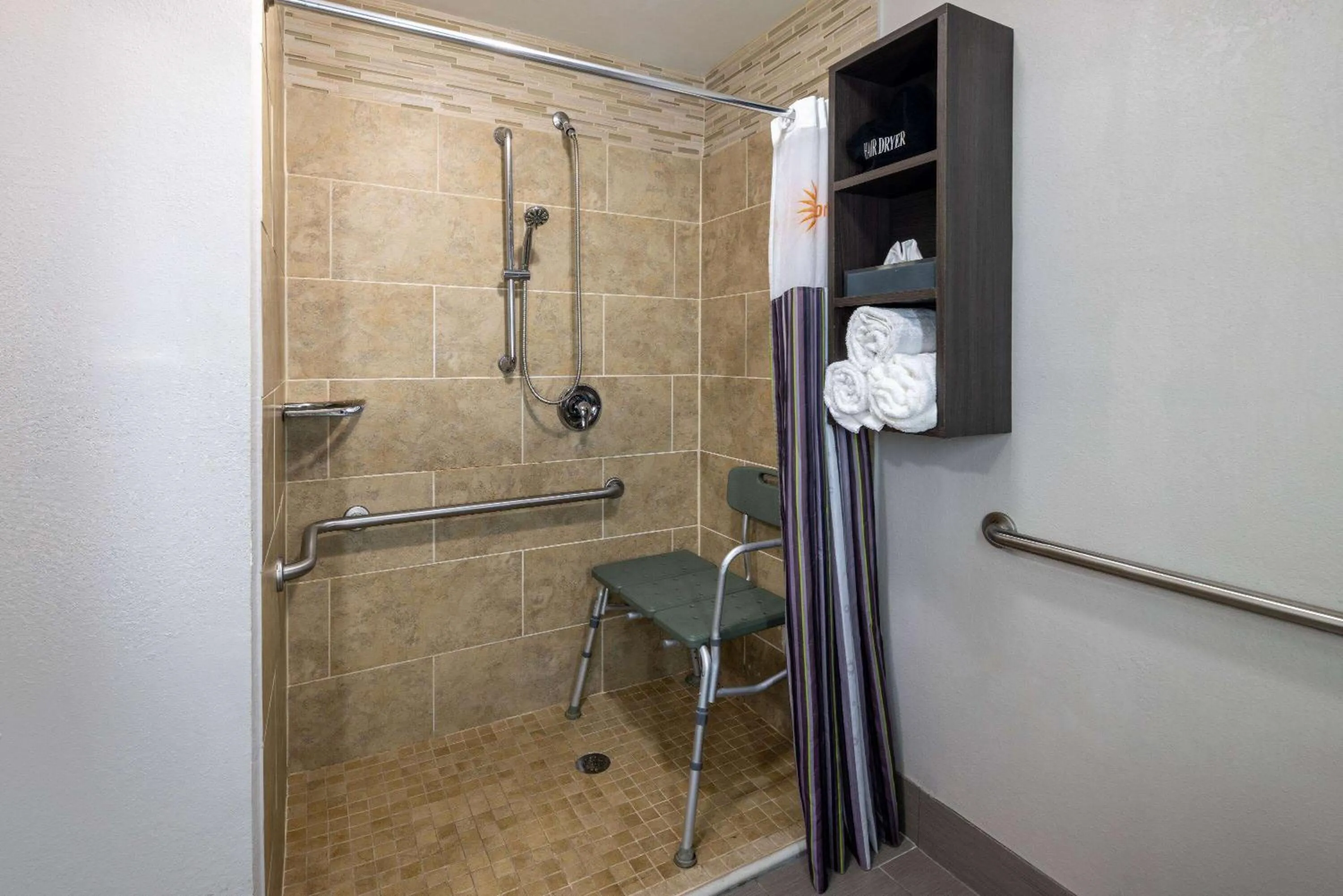 Shower in La Quinta by Wyndham Covington