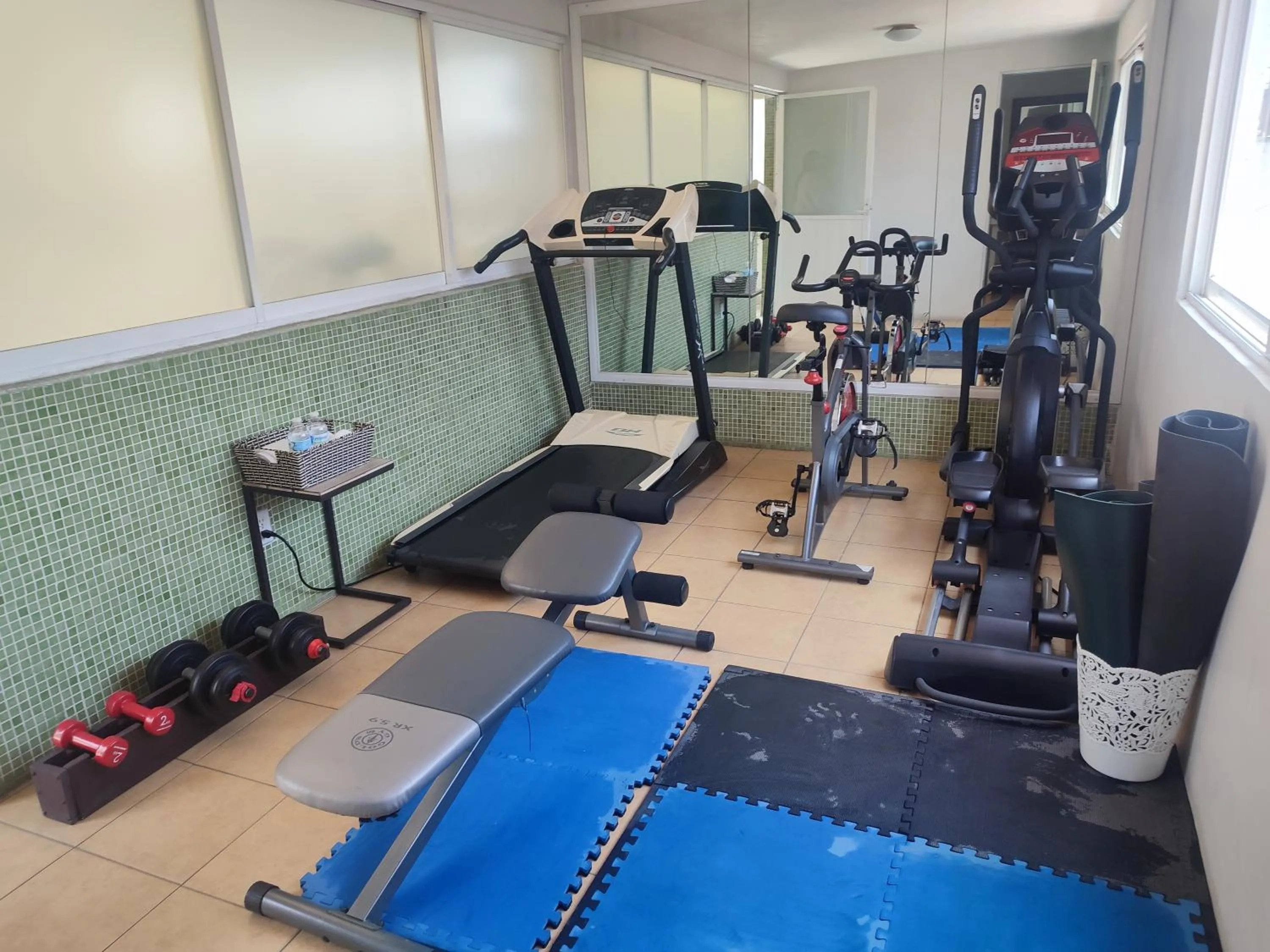 Fitness centre/facilities in Lombardo Suites