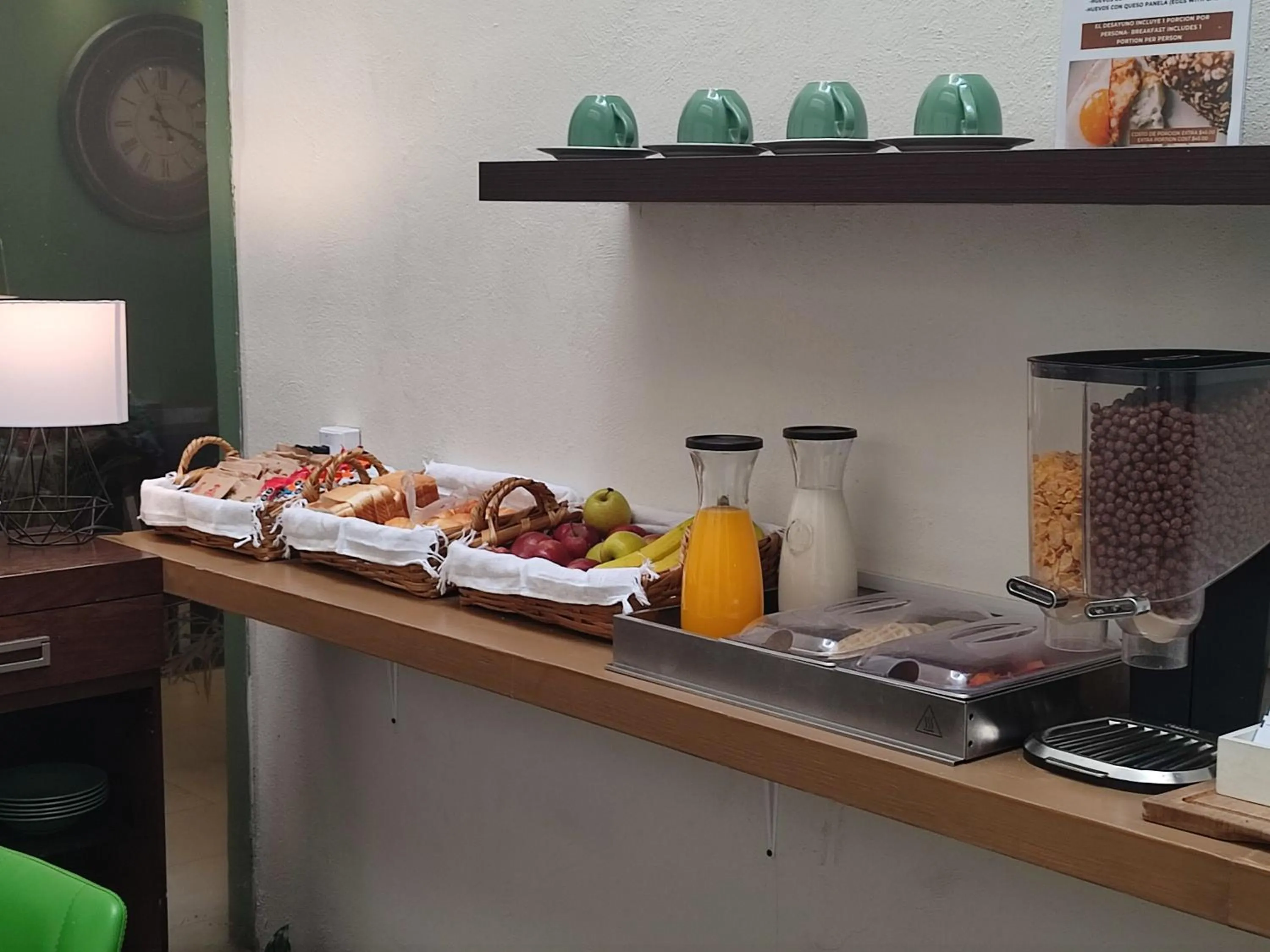 Breakfast in Lombardo Suites