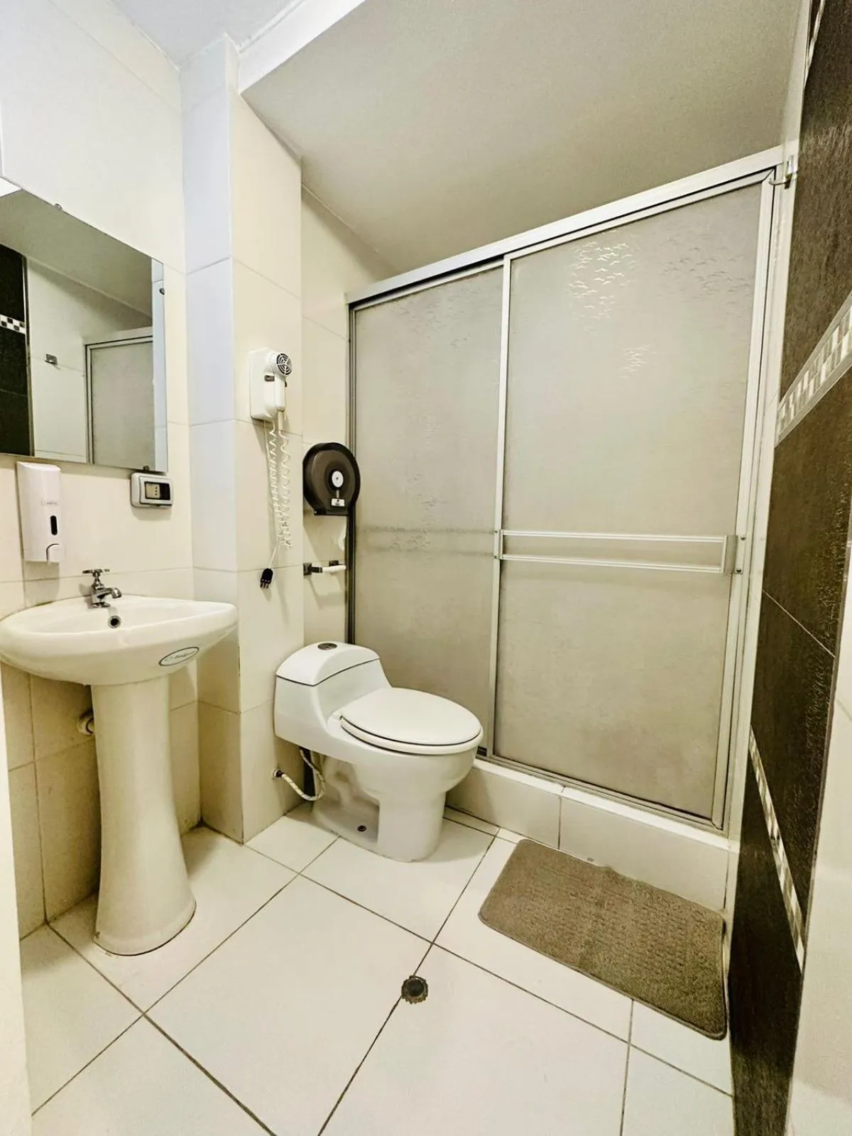 Bathroom in Le Prince Arica