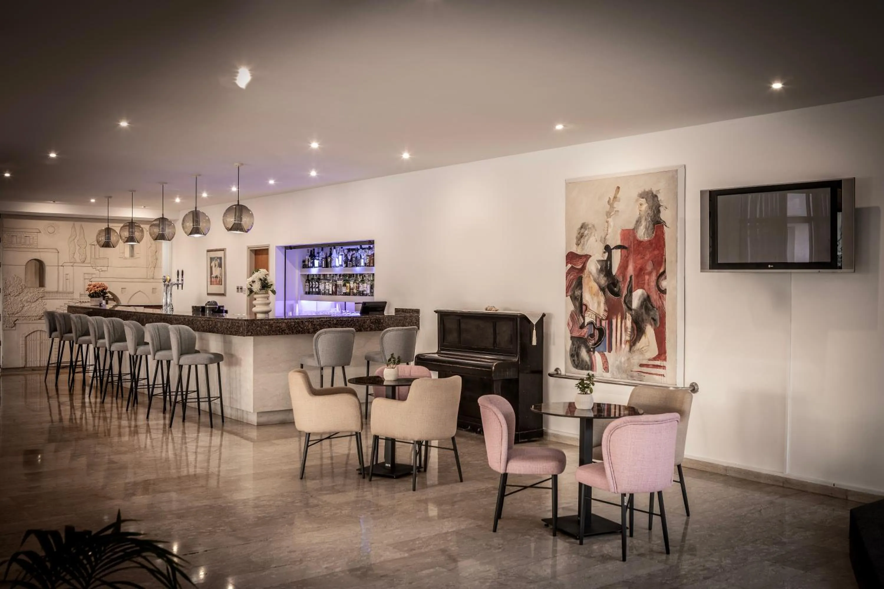 Lounge or bar in Kissos Hotel