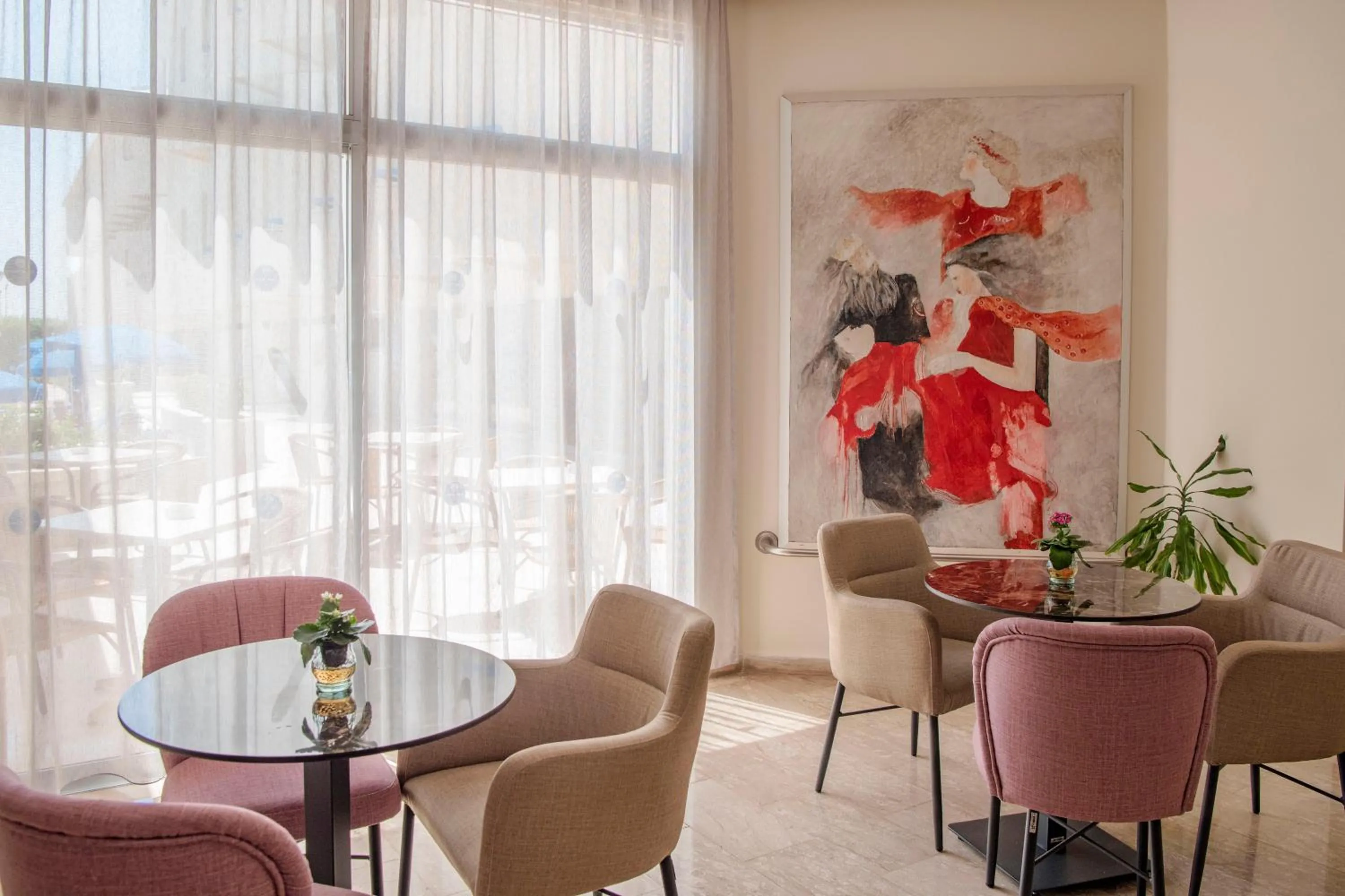 Lounge or bar in Kissos Hotel