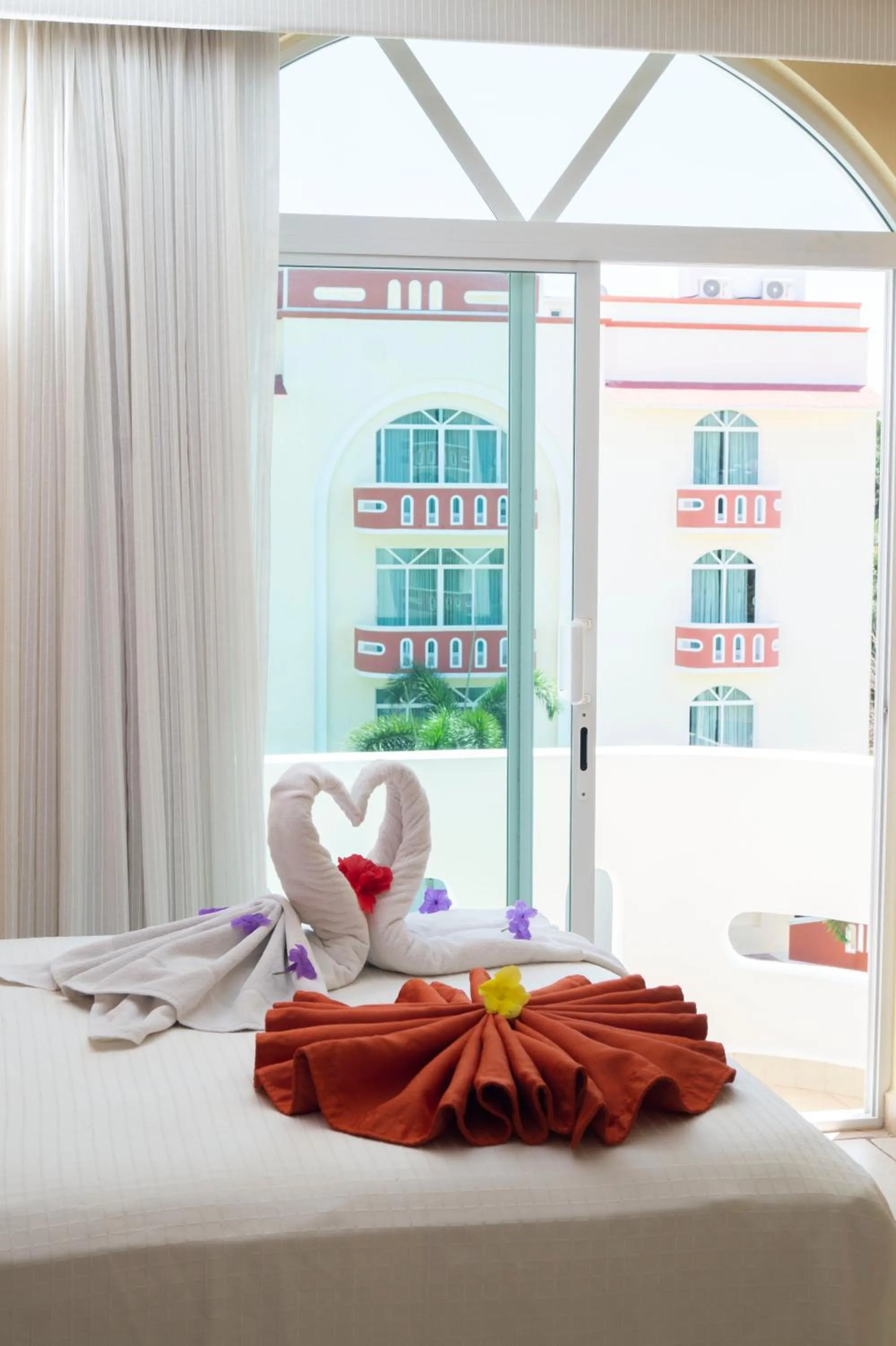 Balcony/Terrace, Bed in Casa Danna Huatulco