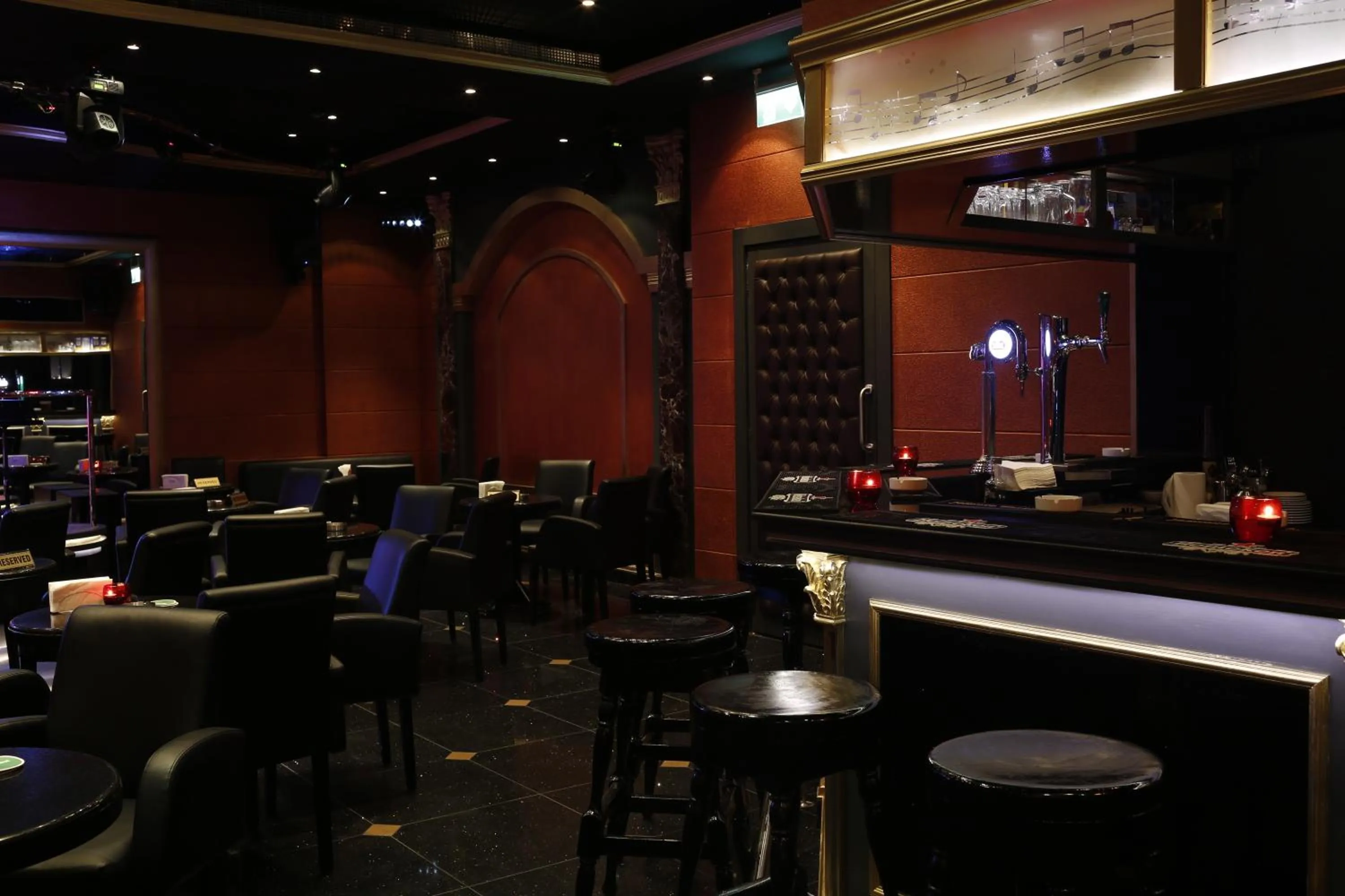 Lounge or bar in Broadway Hotel