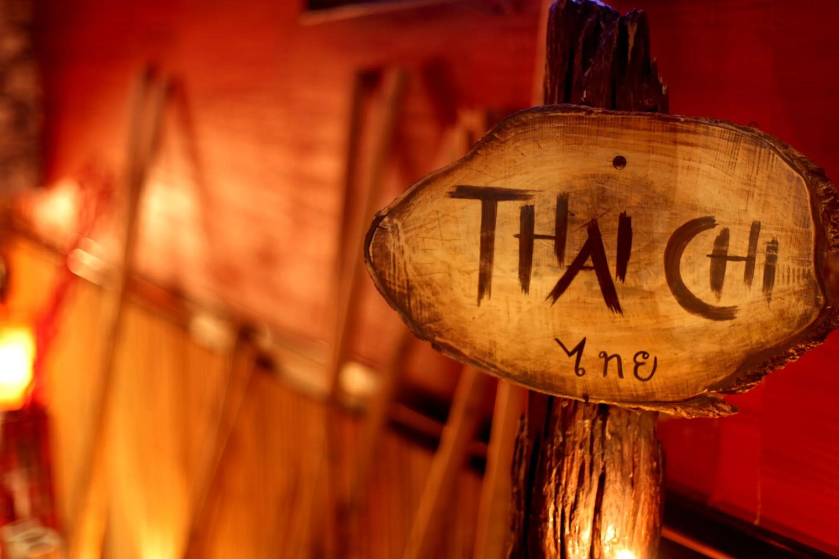 Logo/Certificate/Sign in Broadway Hotel