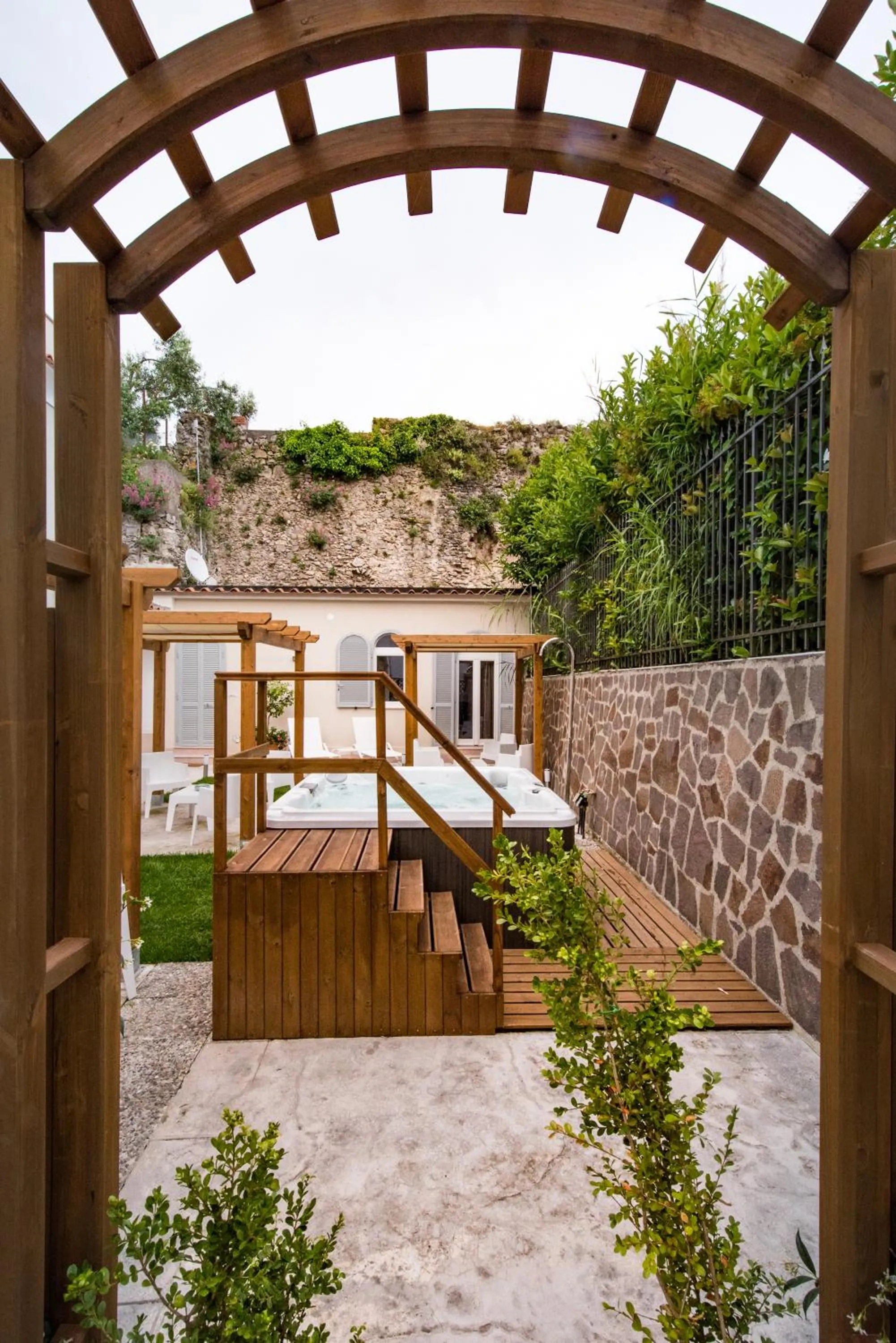 Property building in Ravello House