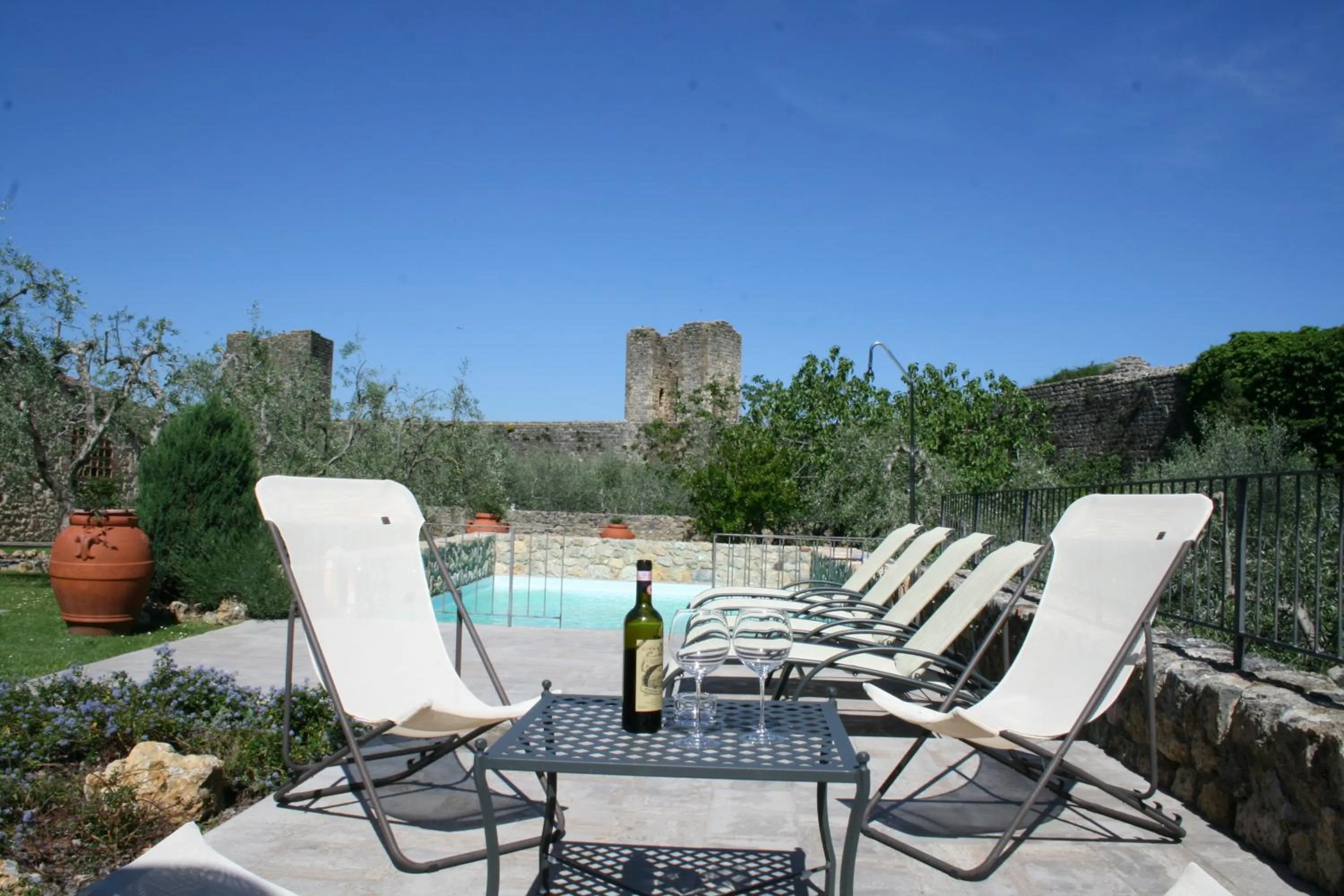 Day in Hotel Monteriggioni