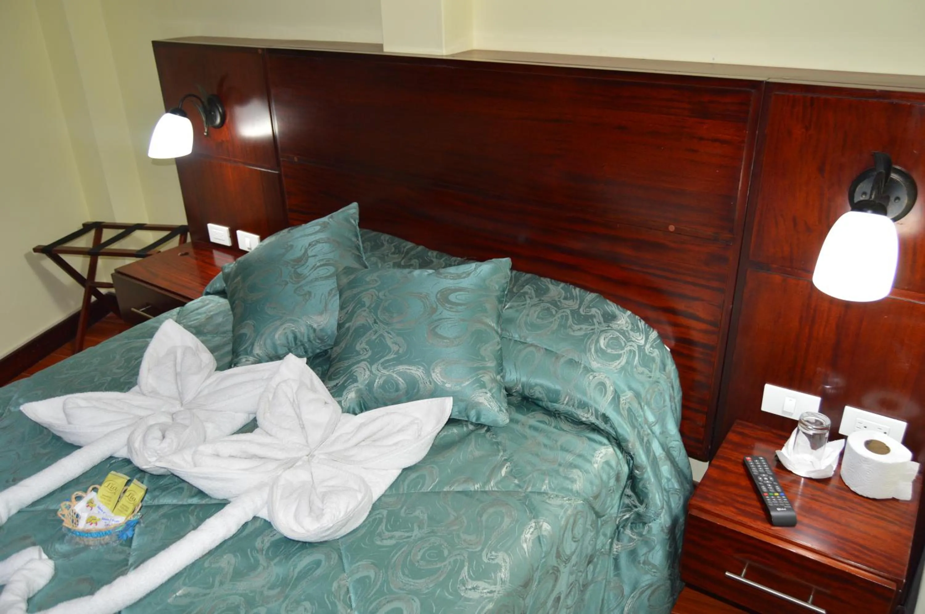 Bed in Balcones del Río Hotel