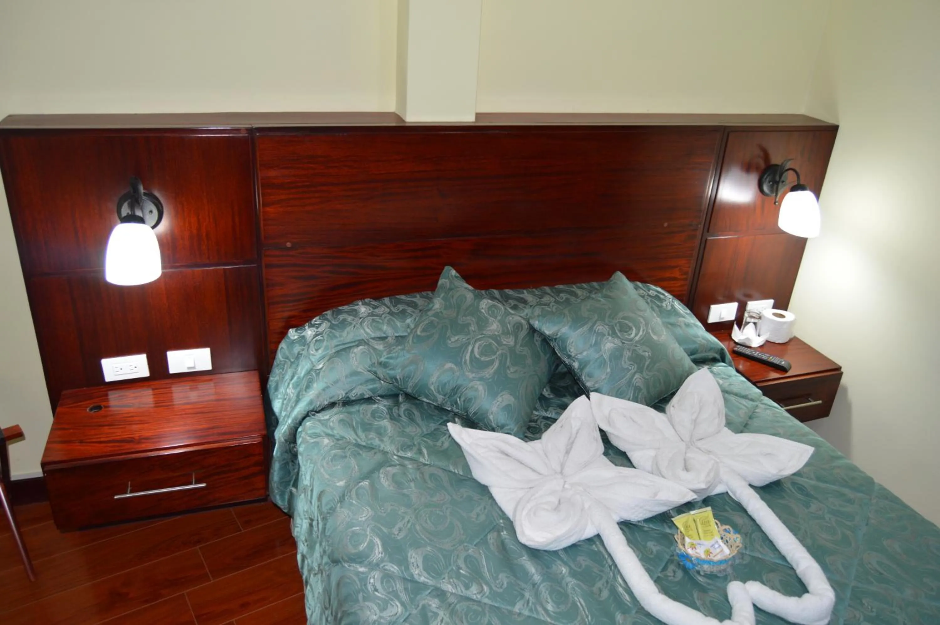 Bed in Balcones del Río Hotel