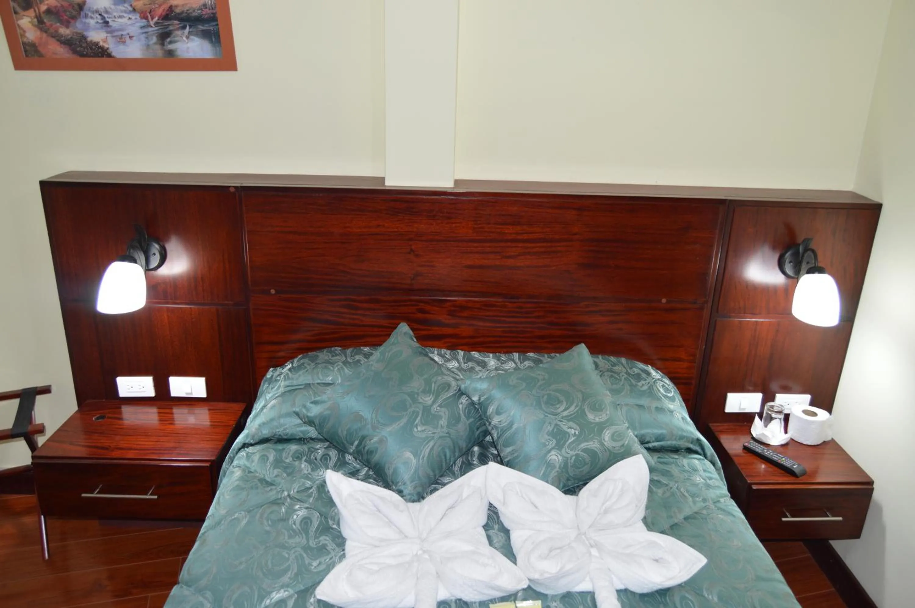 Photo of the whole room, Bed in Balcones del Río Hotel