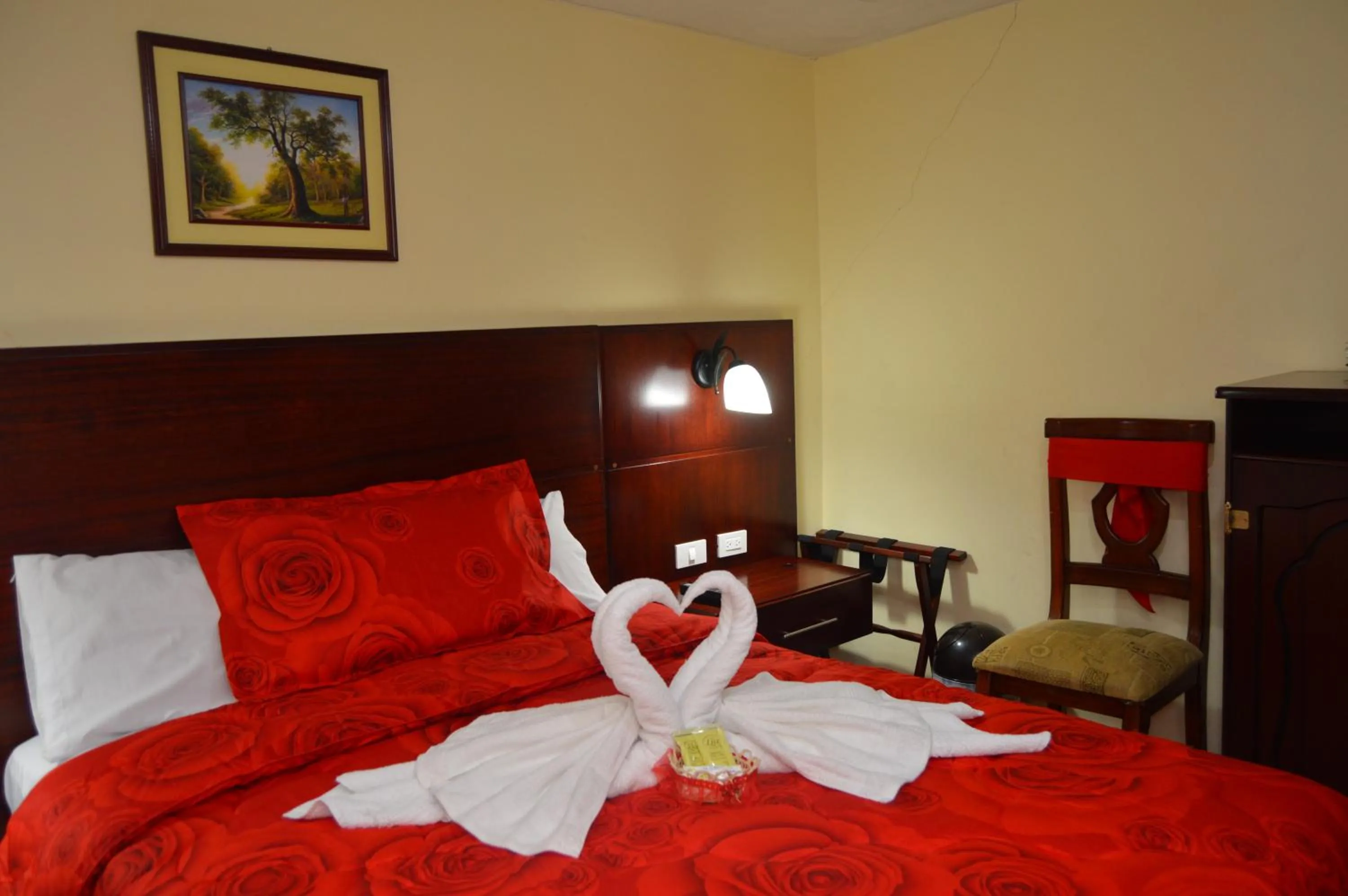 Photo of the whole room, Bed in Balcones del Río Hotel