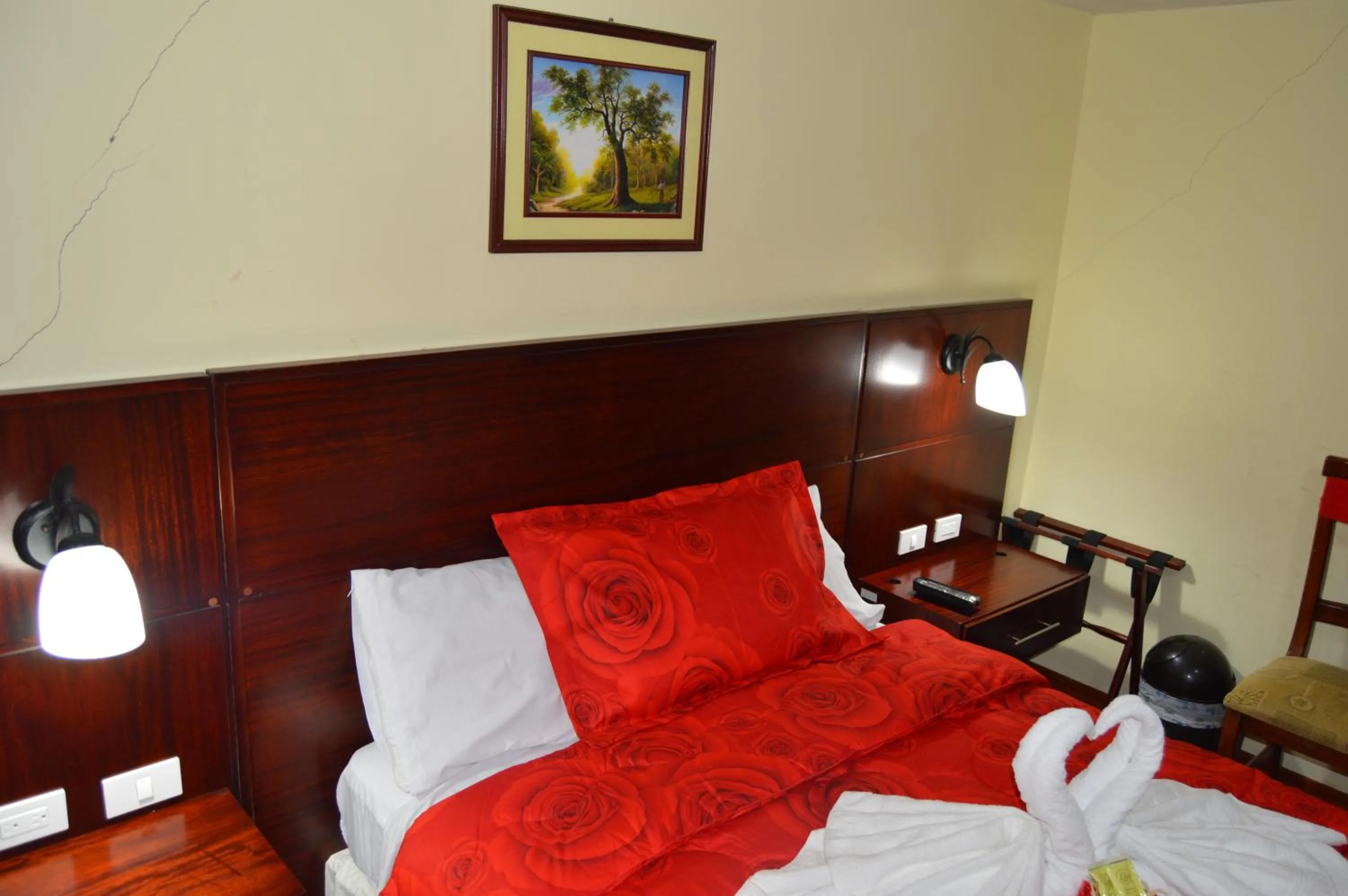 Photo of the whole room, Bed in Balcones del Río Hotel