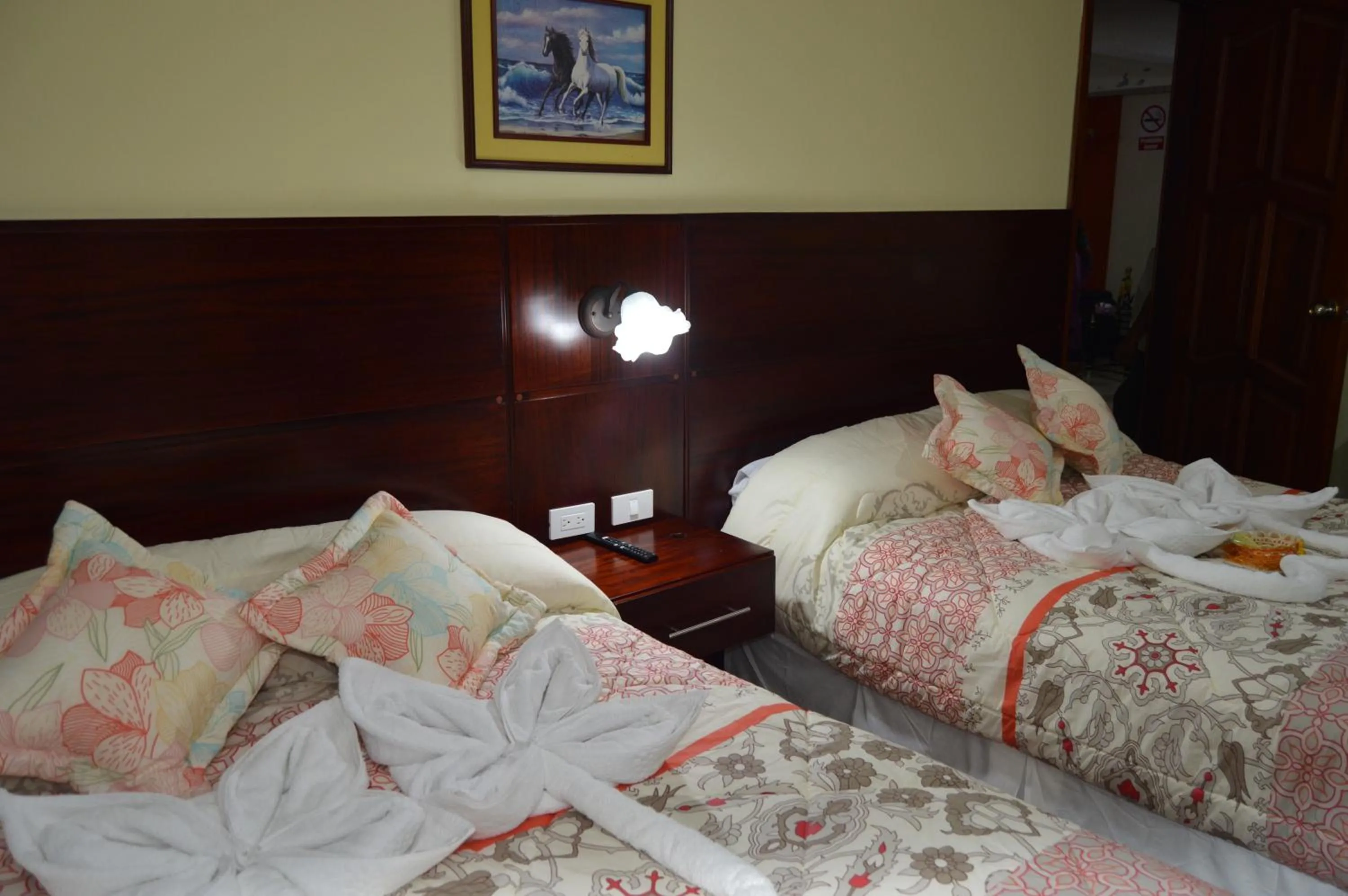 Decorative detail, Bed in Balcones del Río Hotel