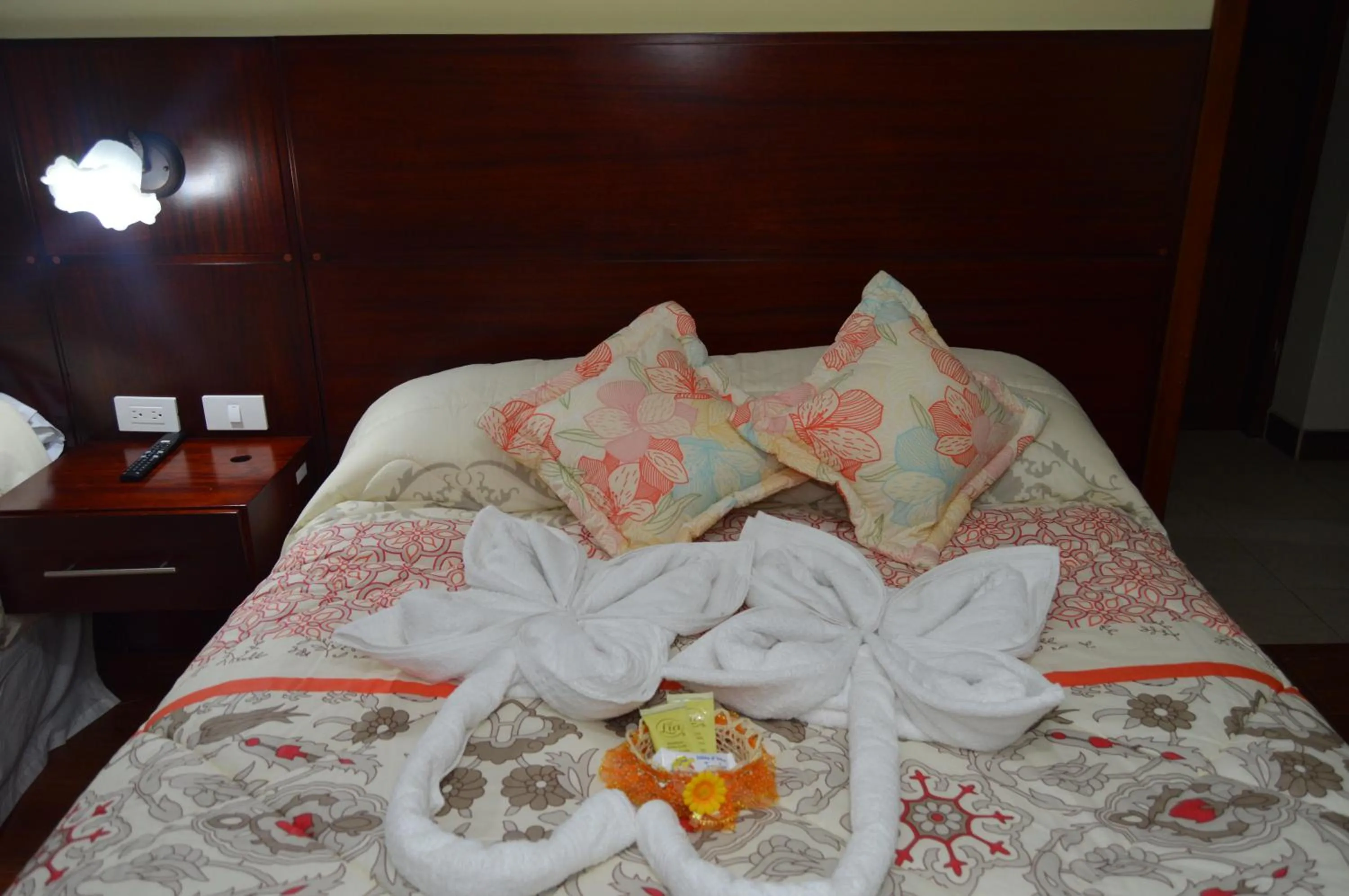 Decorative detail, Bed in Balcones del Río Hotel