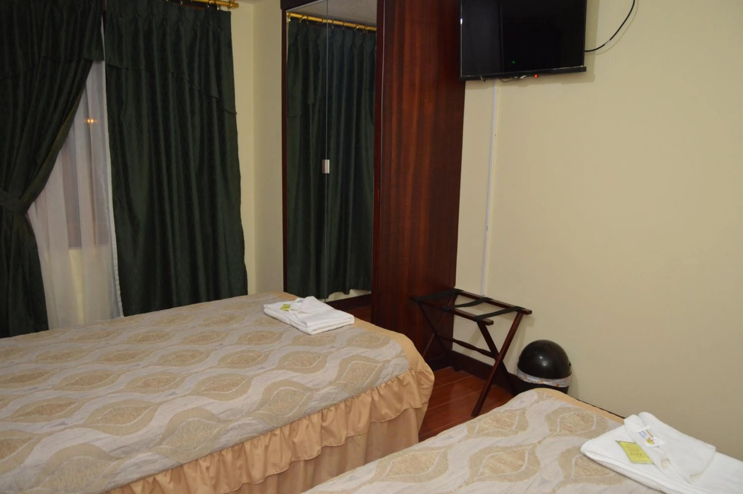 Bed in Balcones del Río Hotel