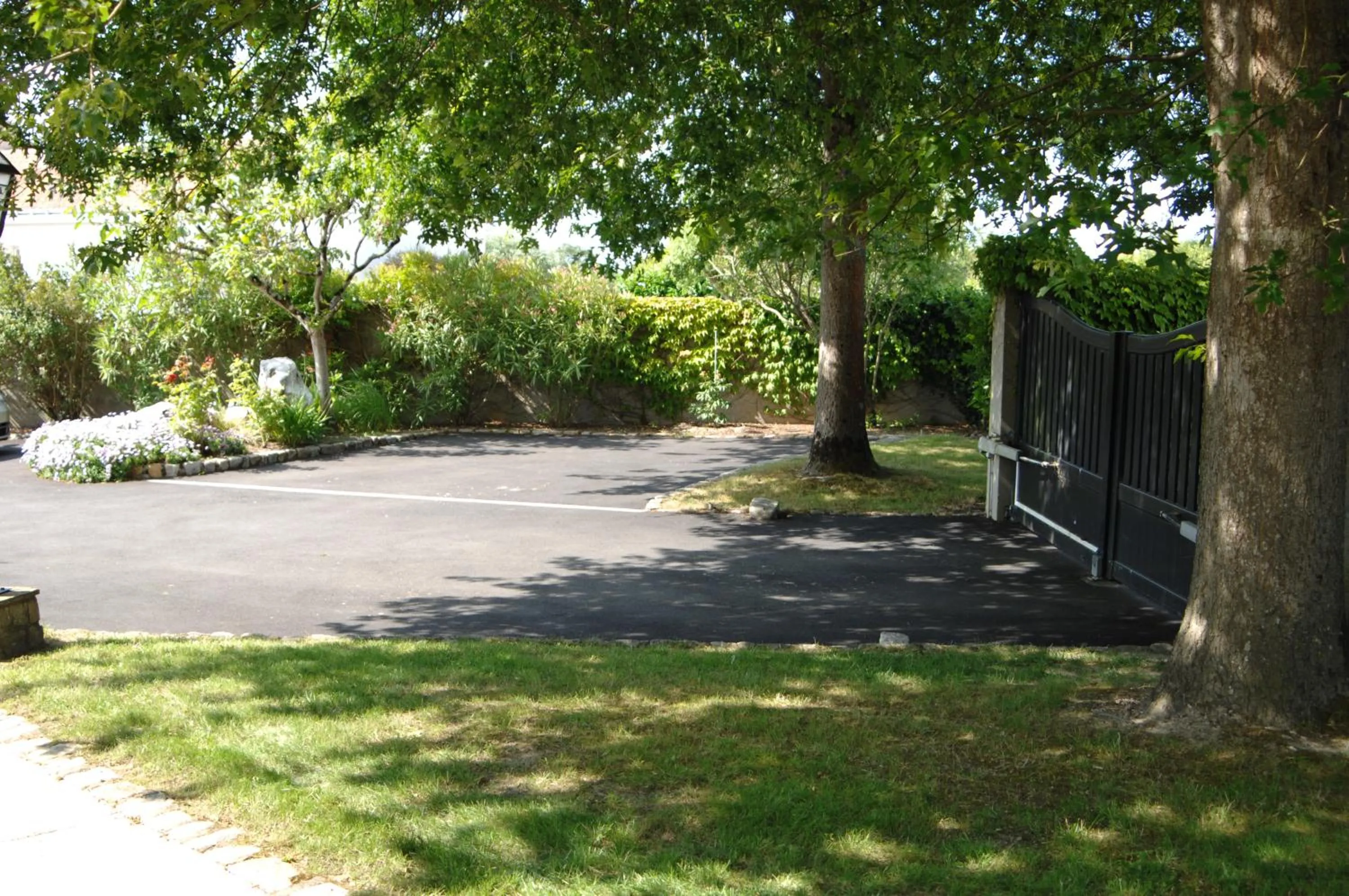 Parking in La Belgerie