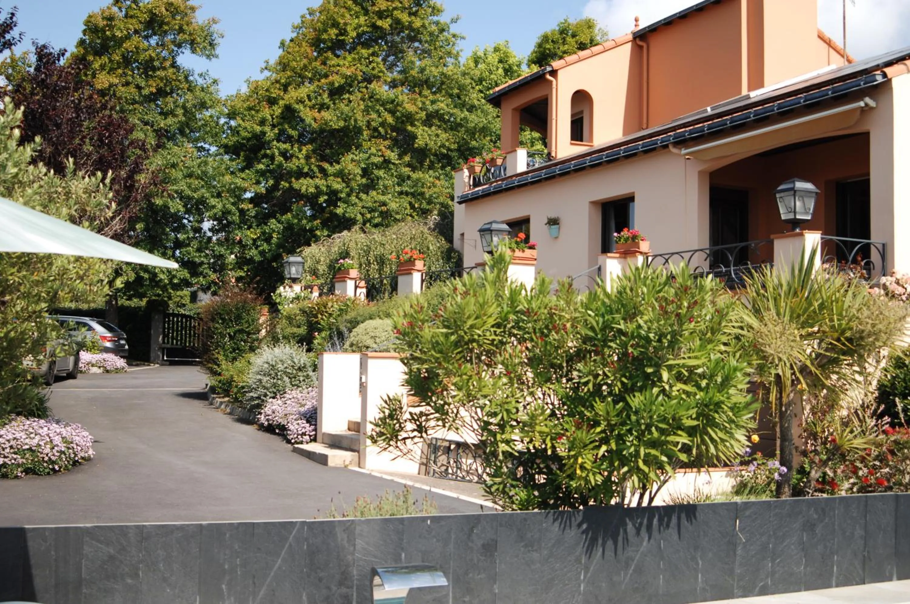 Property building in La Belgerie