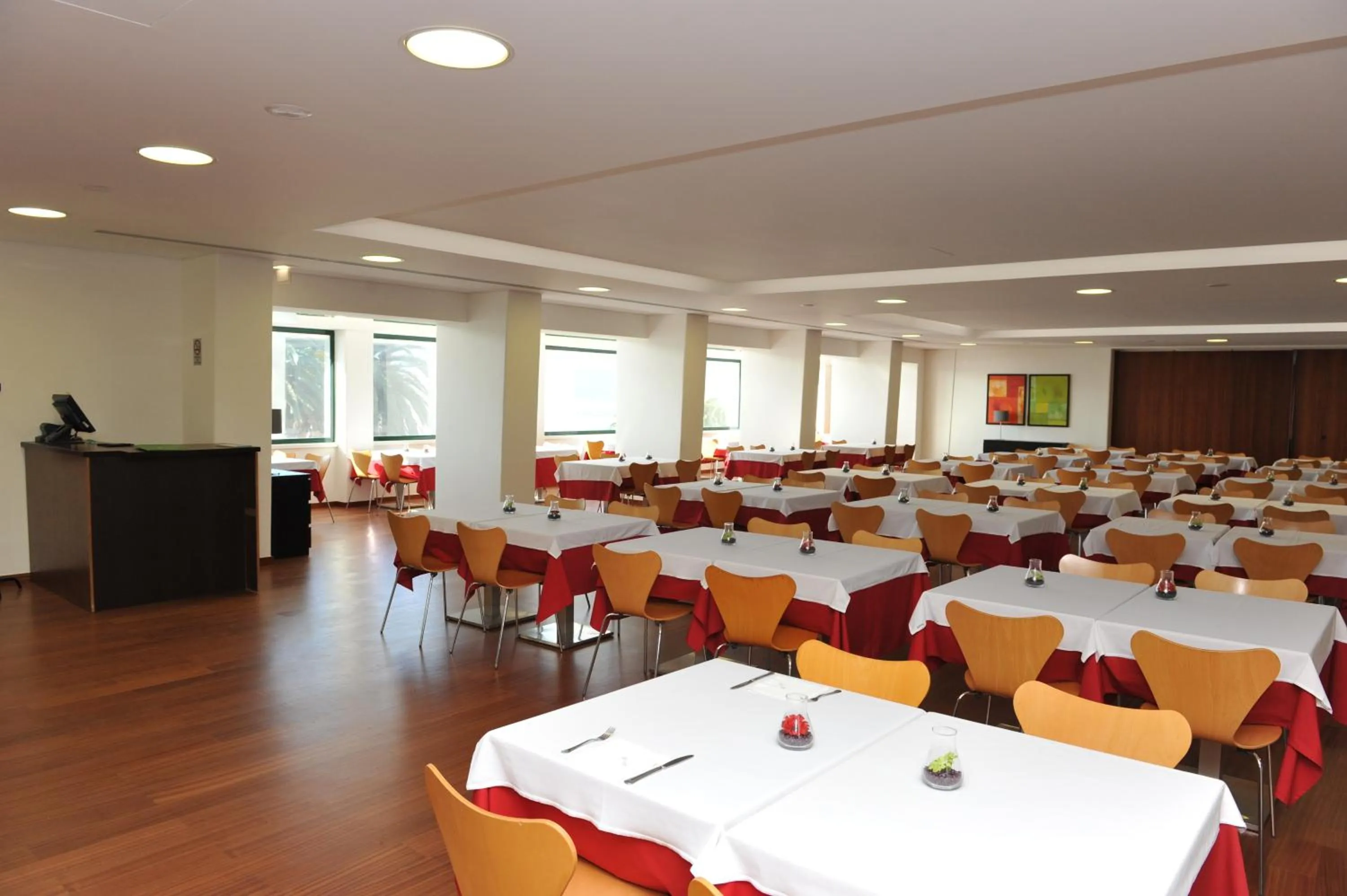 Restaurant/places to eat in INATEL Foz Do Arelho