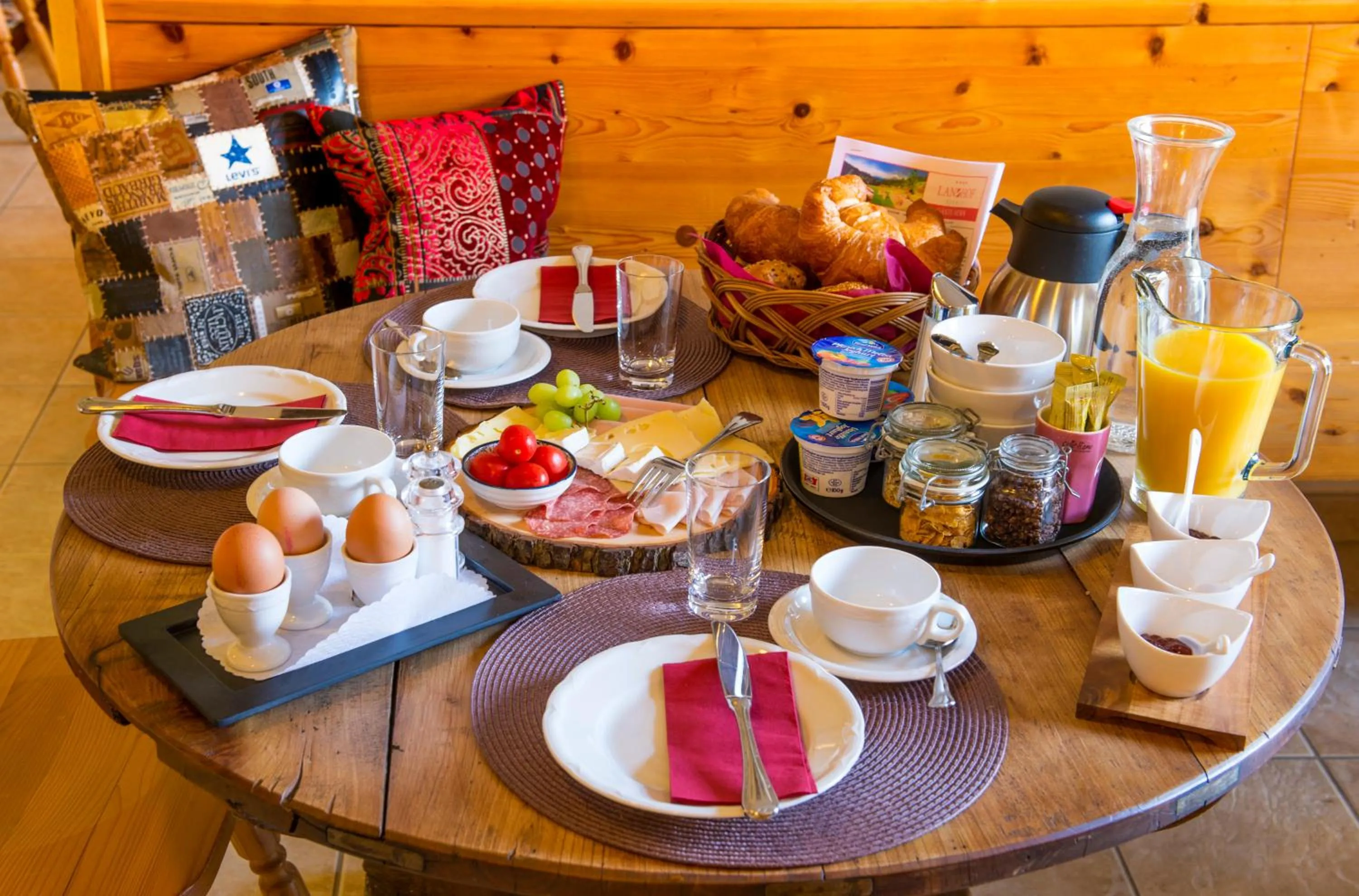 Continental breakfast in Ferienappartements Landhof
