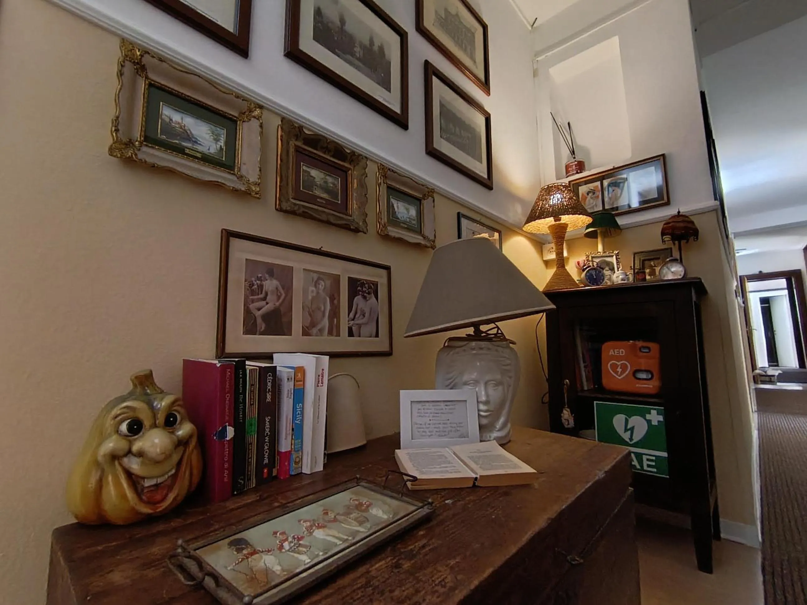 Decorative detail in I Vespri