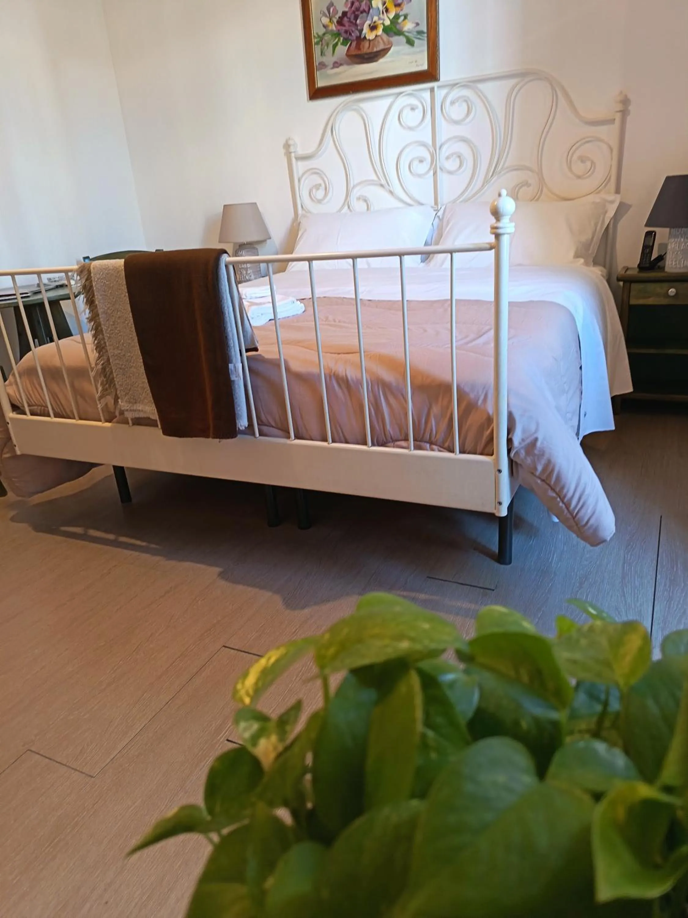 Bedroom, Bed in I Vespri