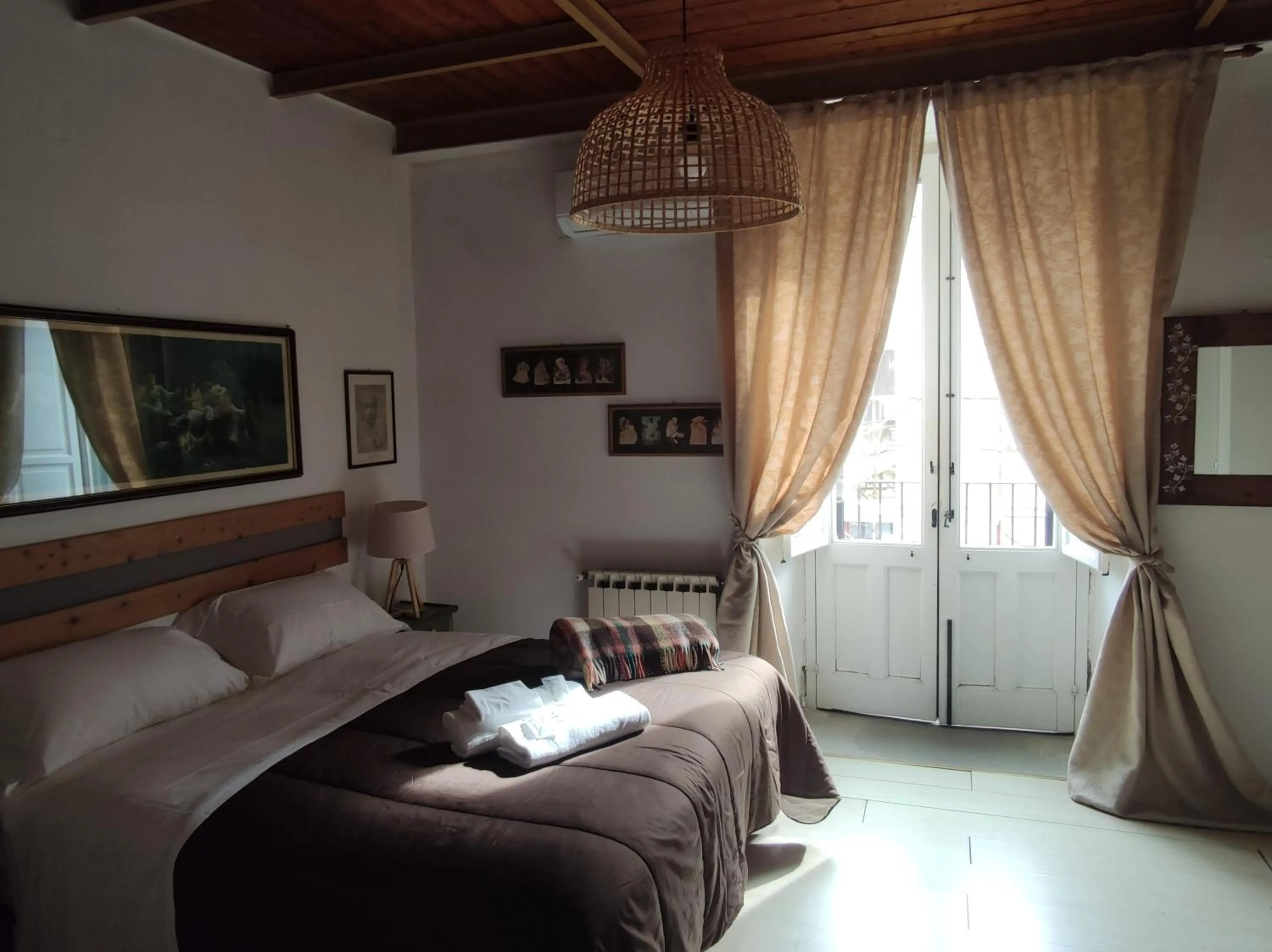 Bedroom, Bed in I Vespri