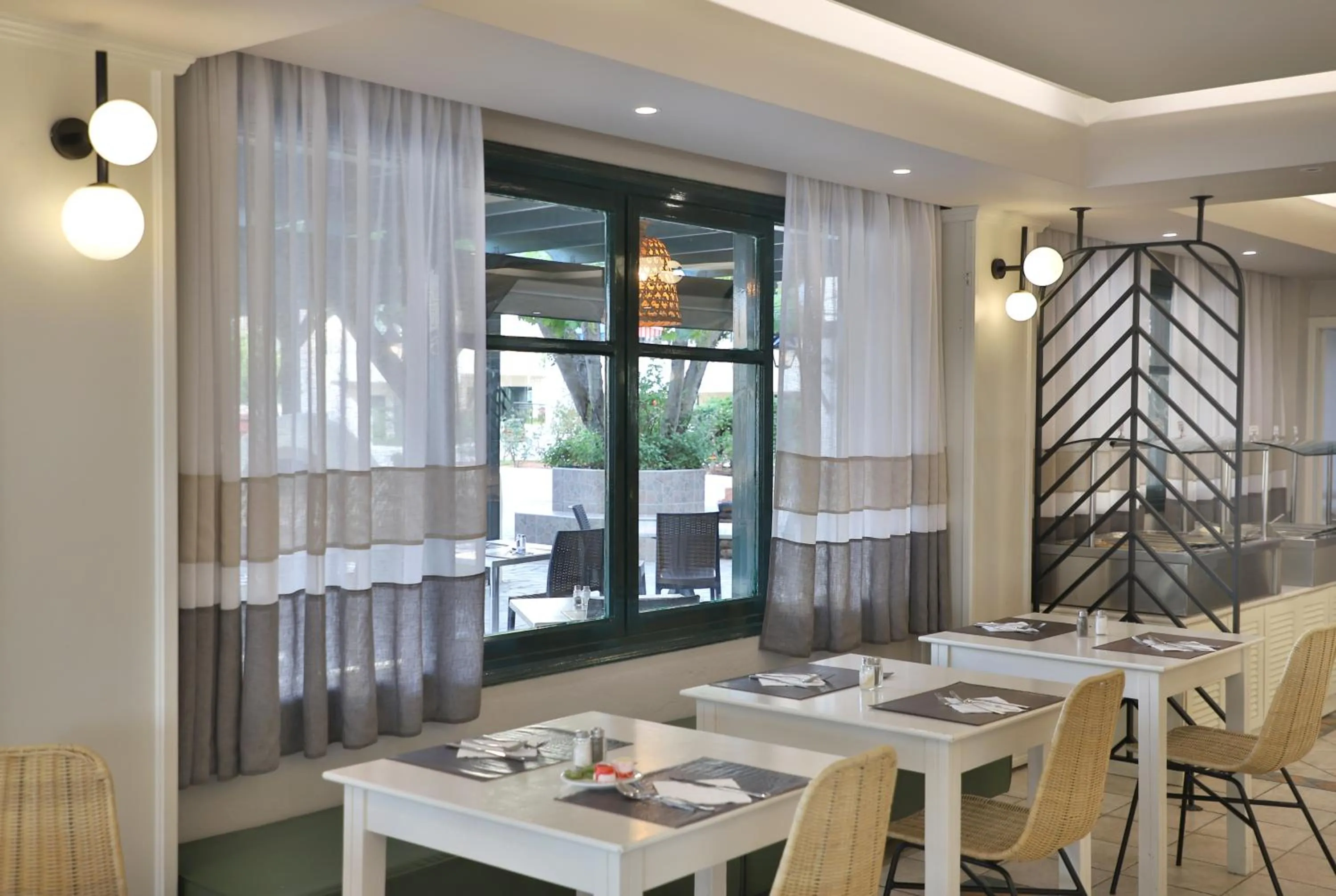 Restaurant/places to eat in Anastasia Hotel Stalis