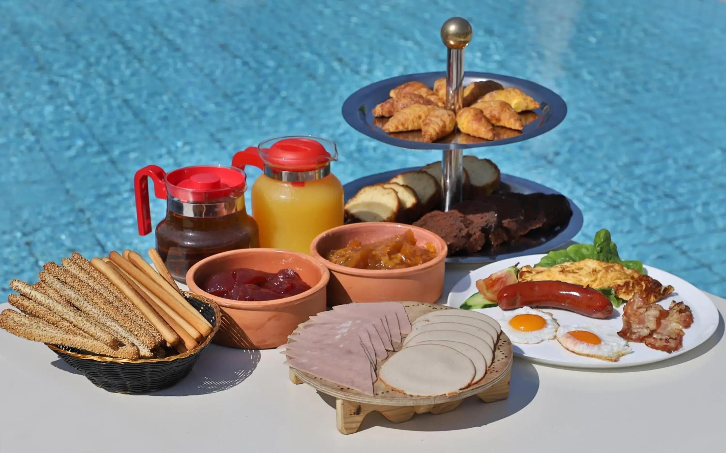 Swimming pool in Anastasia Hotel Stalis Swimming pool in Anastasia Hotel Stalis