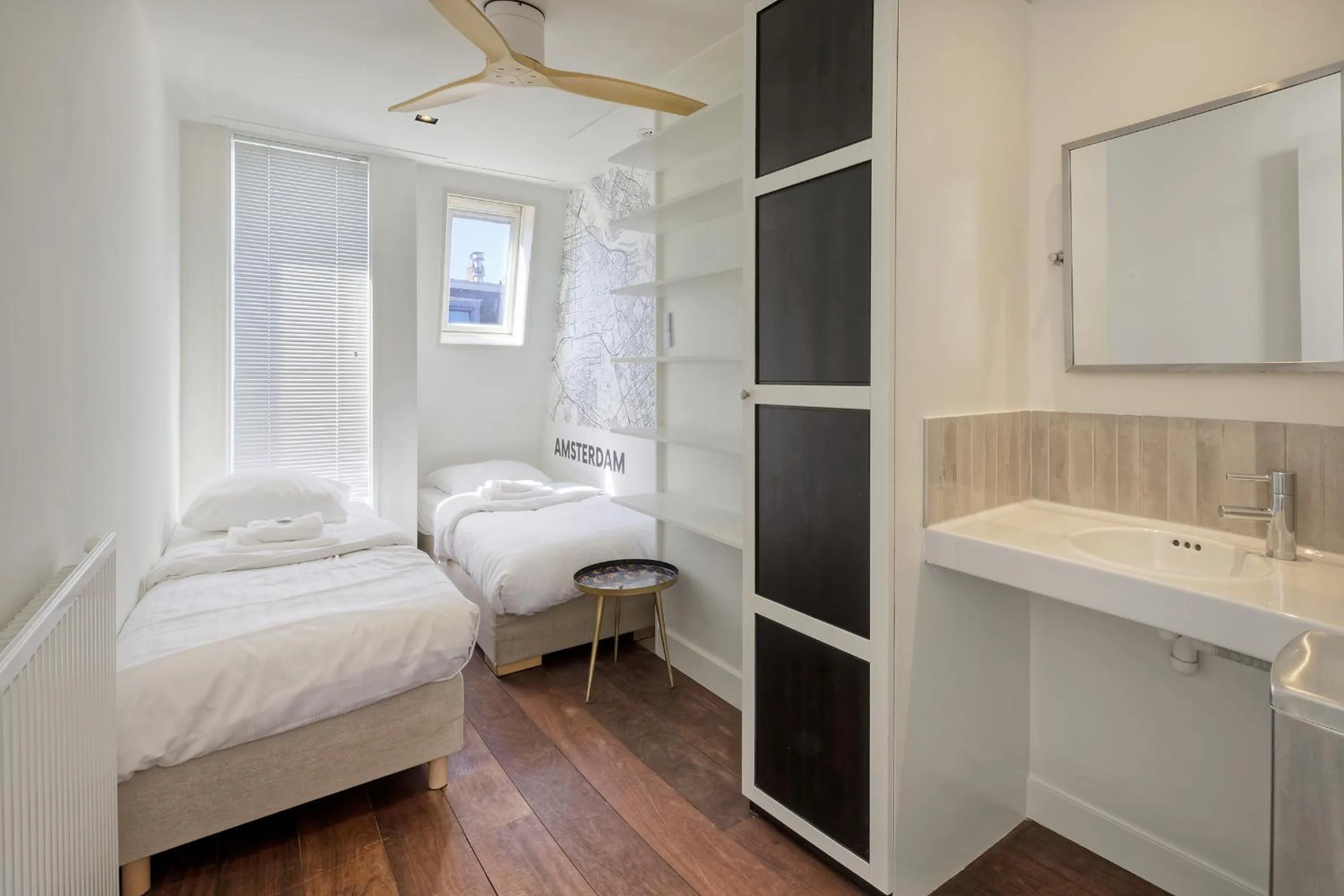 Bed in Marnix360apartments Jordaan