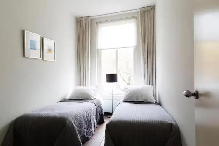 Bed in Marnix360apartments Jordaan