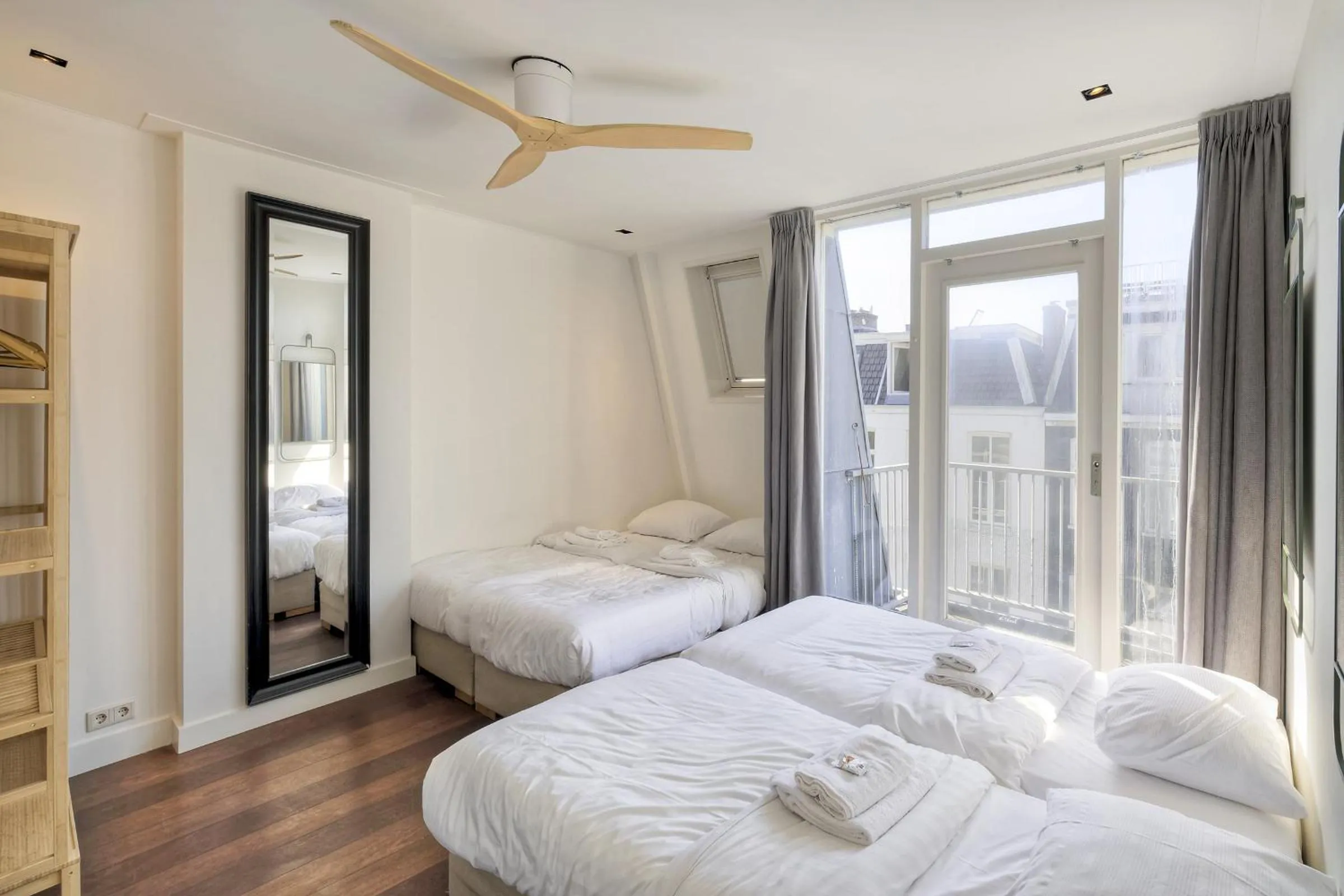 Bed in Marnix360apartments Jordaan