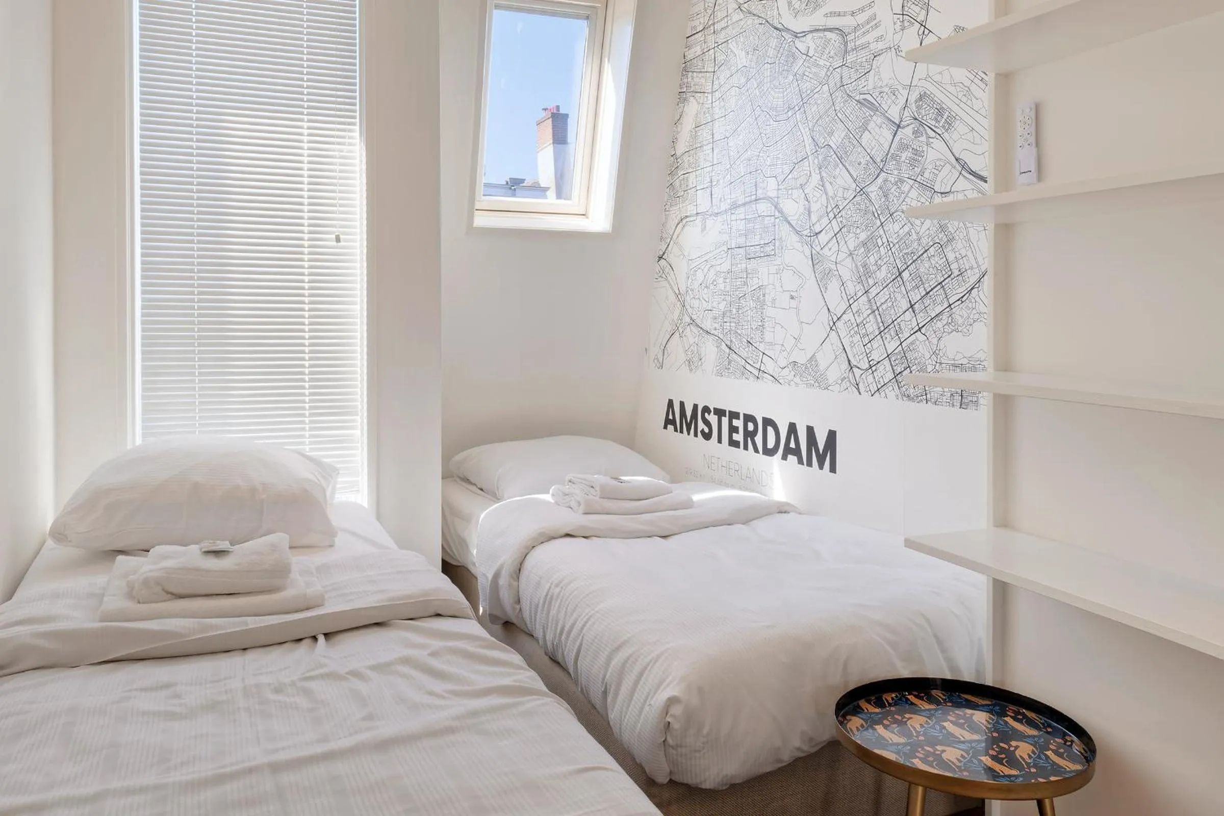 Bed in Marnix360apartments Jordaan