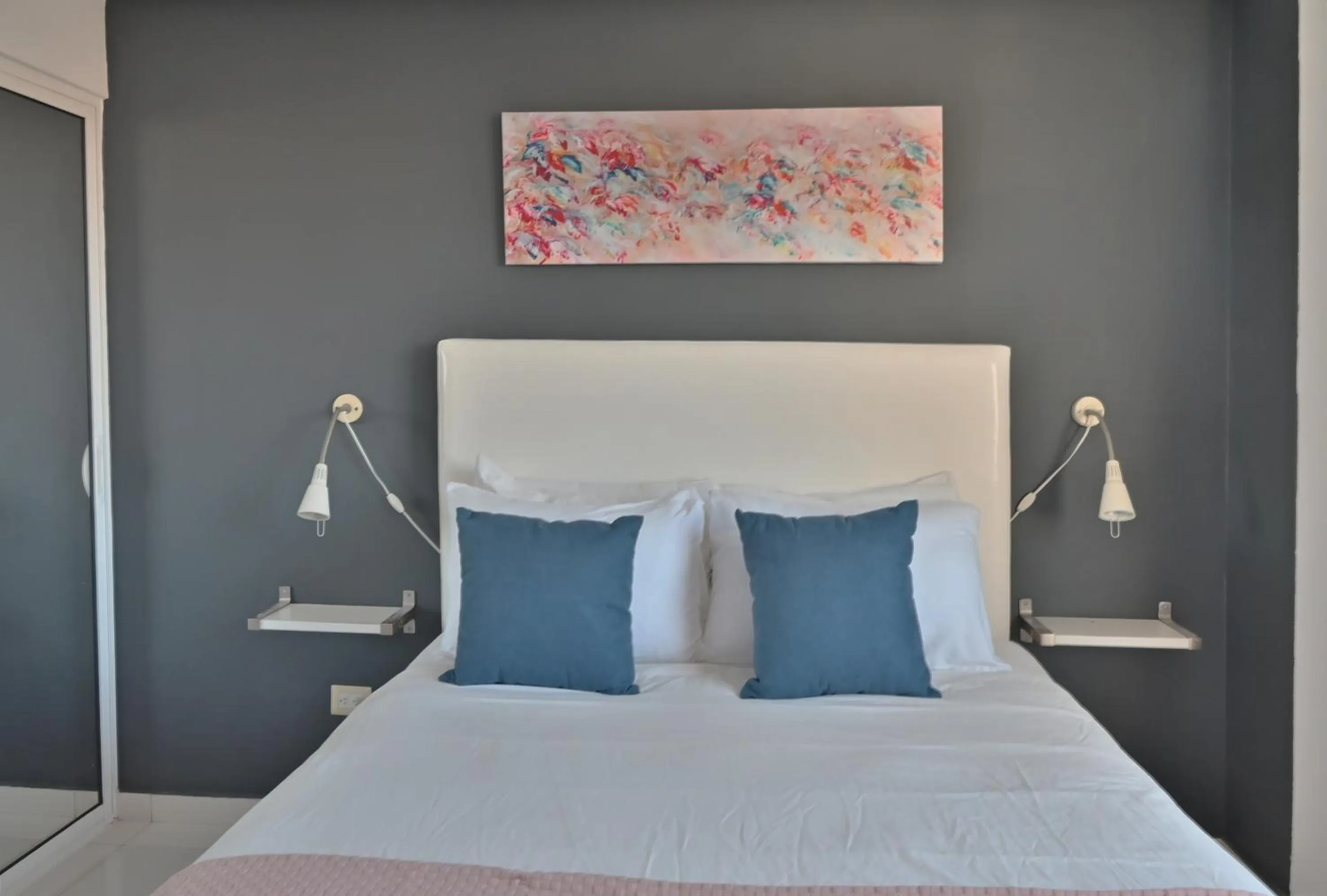 Bed in Lincoln Suite