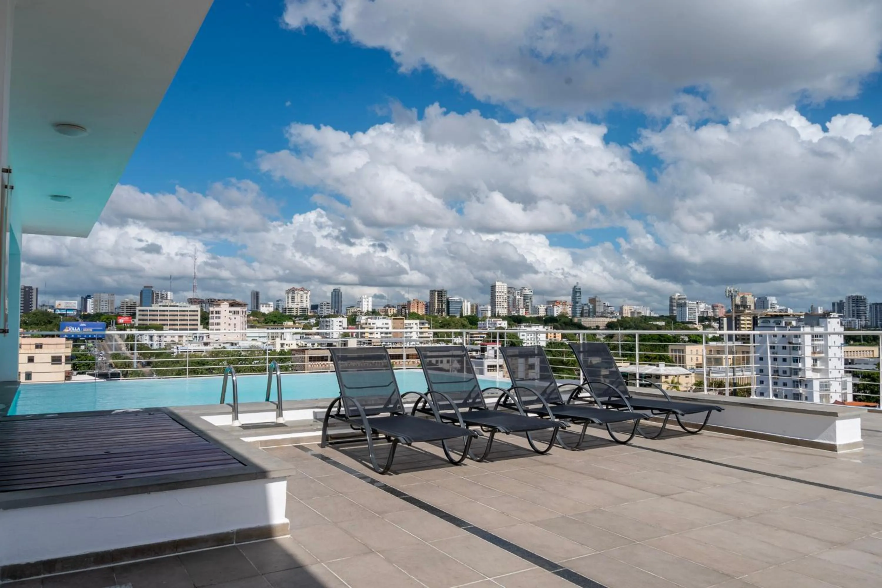 City view in Lincoln Suite