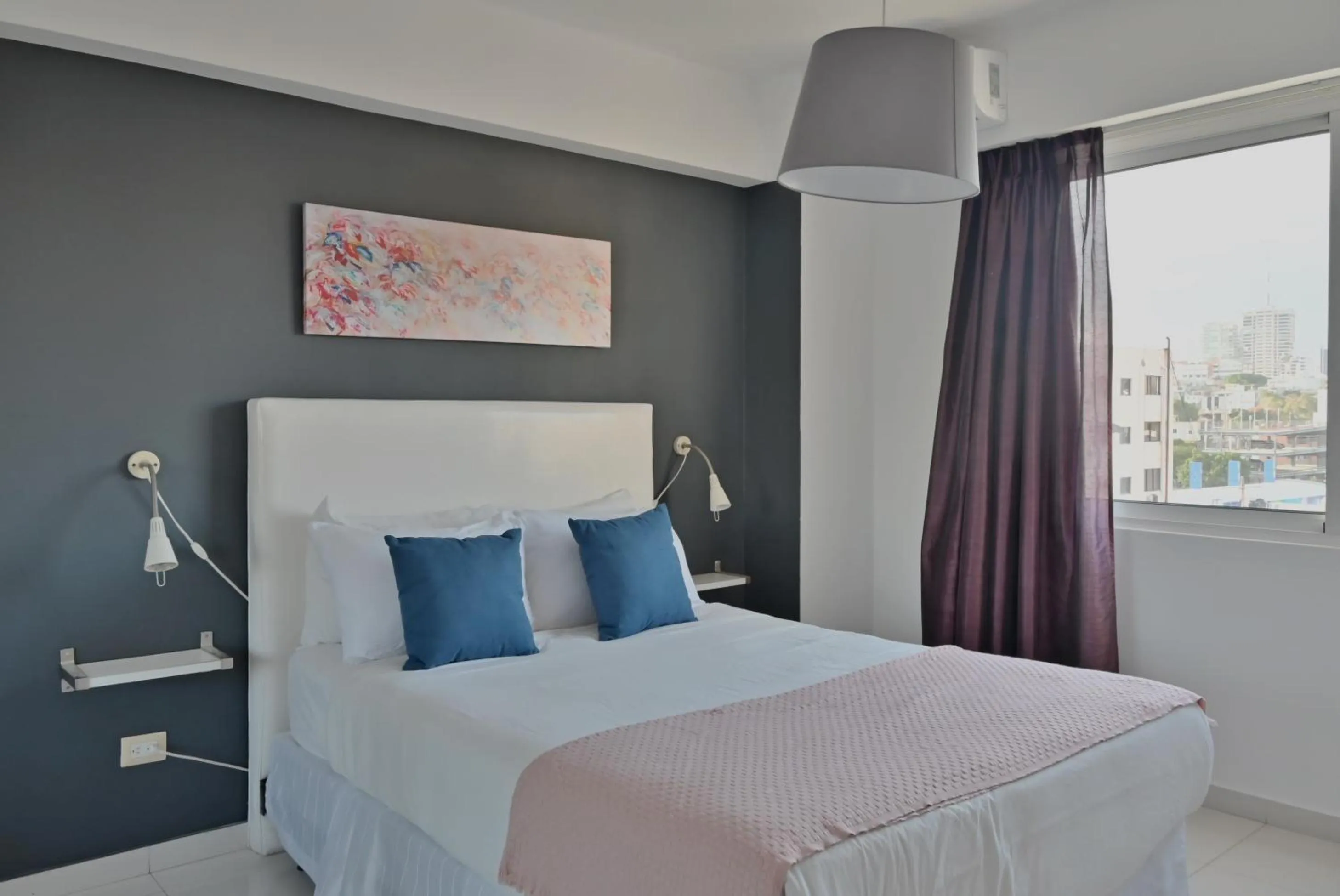 Bed in Lincoln Suite